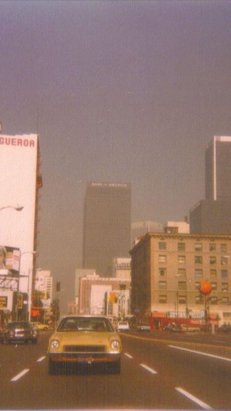 736x1309 Vibes Retro