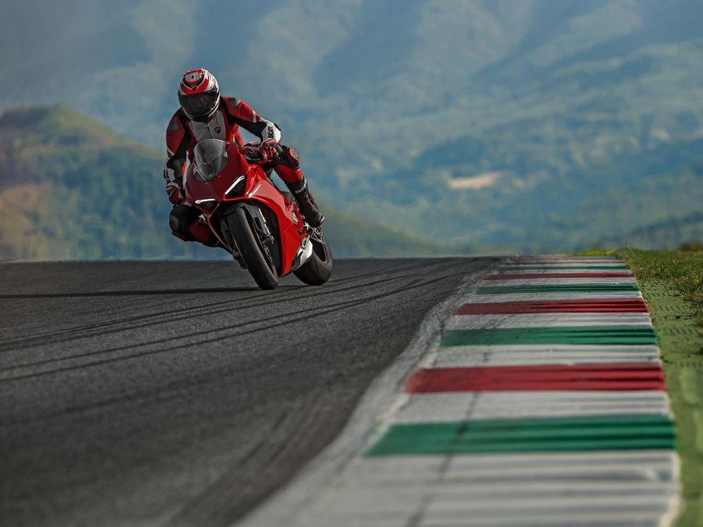 Ducati Panigale V4 4K Wallpapers - Top Free Ducati Panigale V4 4K ...