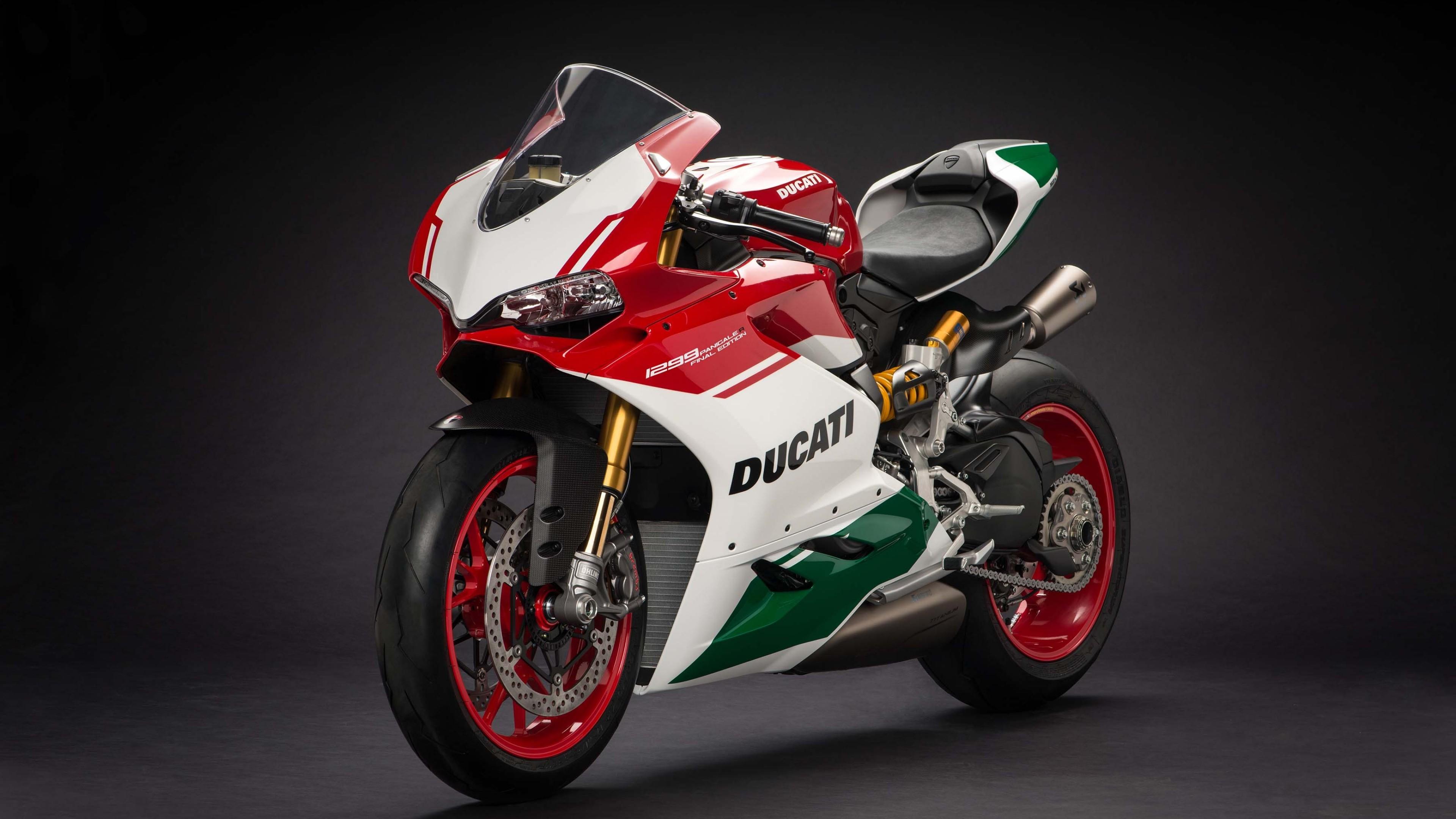 3840x2160 Ducati Panigale V4 Speciale .