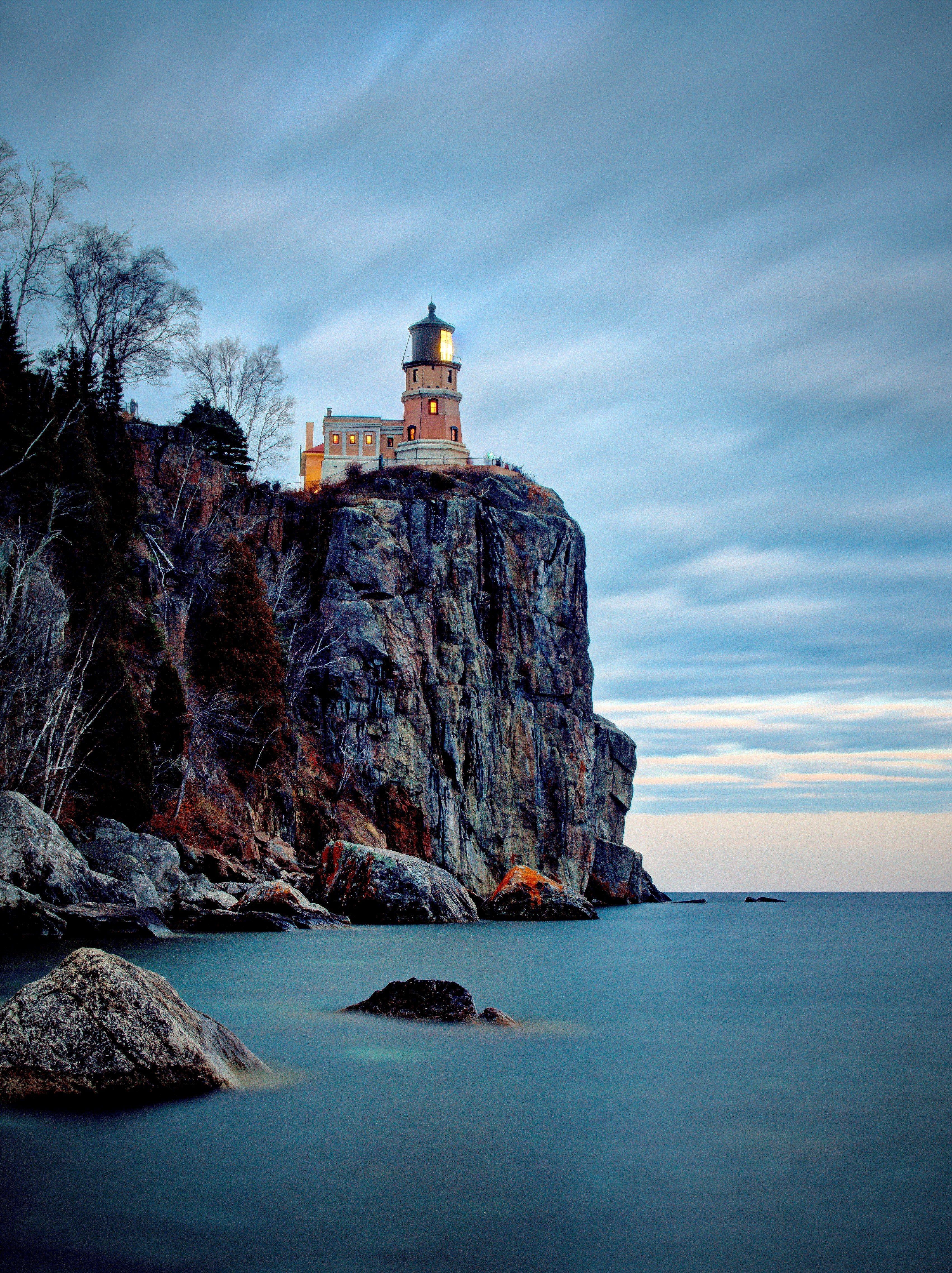 3405x4551 Split Rock Lighthouse .itl.cat