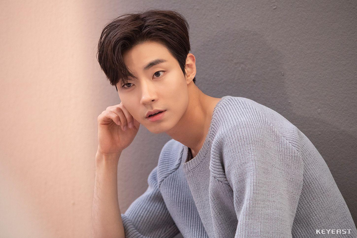 1450x966 Find Out About Actor Hwang InYeop In .