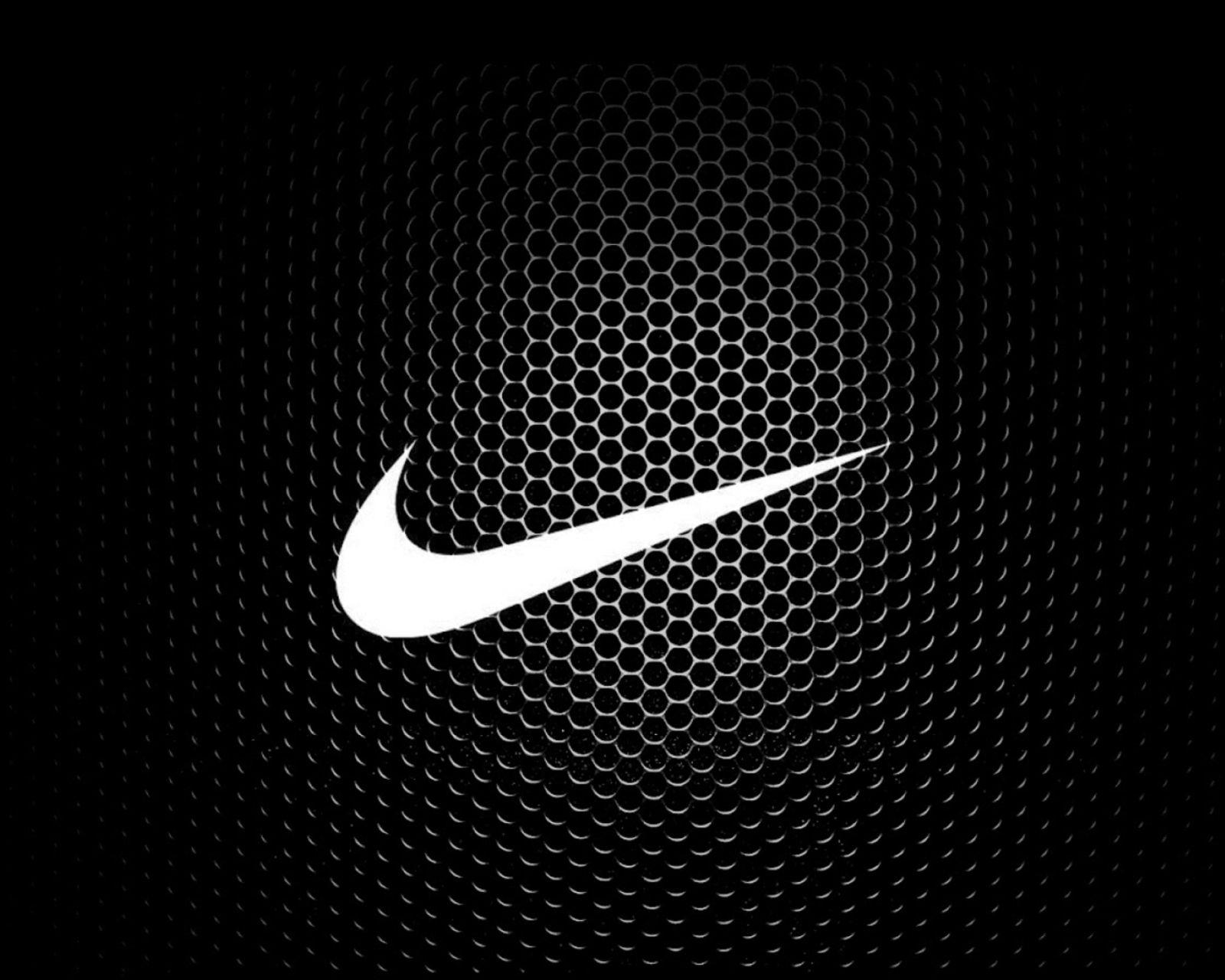 1600x1280 Black Wallpaper Samsung