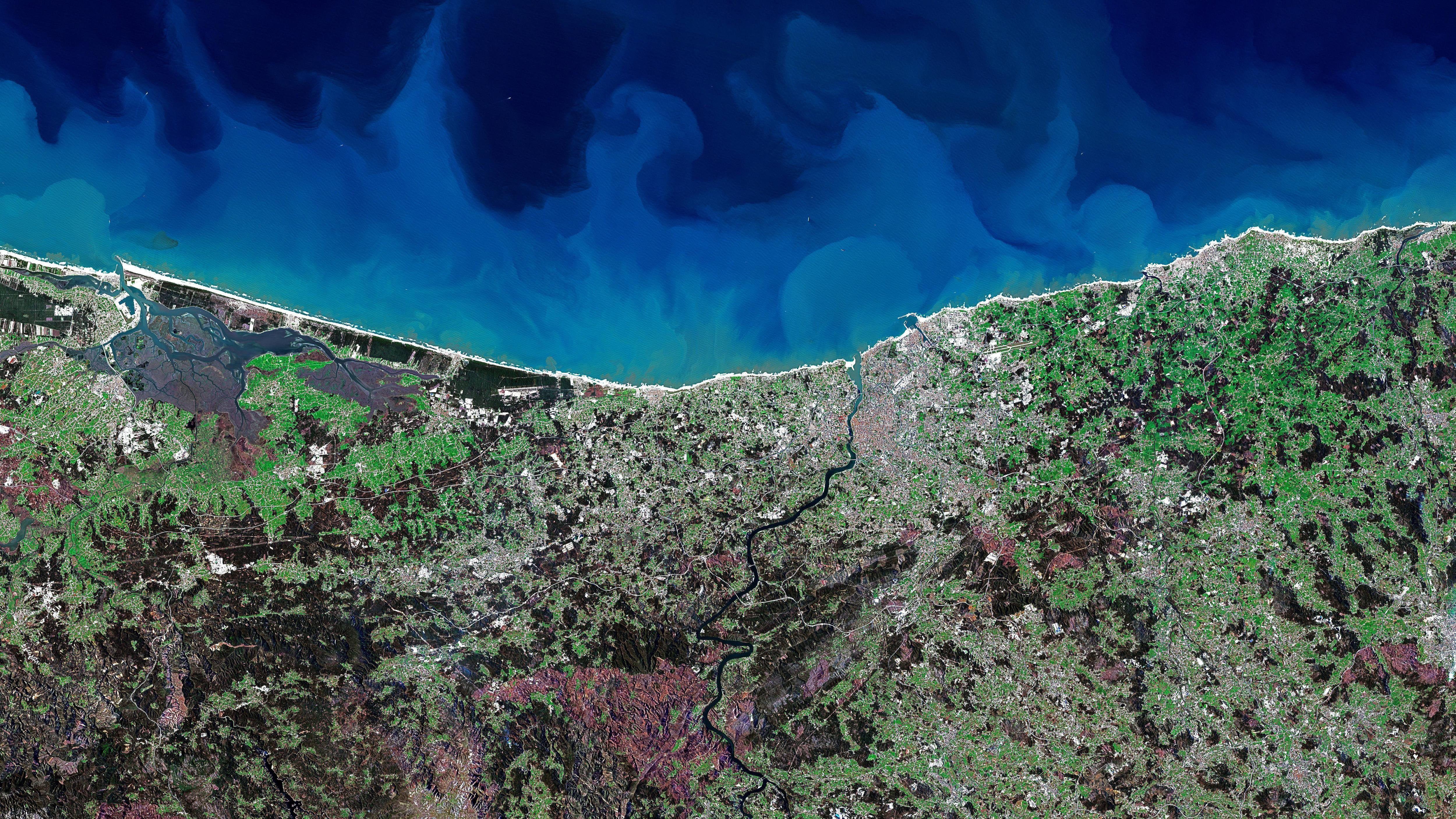 5000x2812 Algae Bloom [10980 × 6176] :