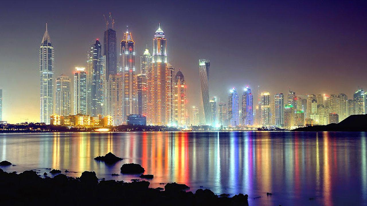 1280x720 Sea Side City At Night .