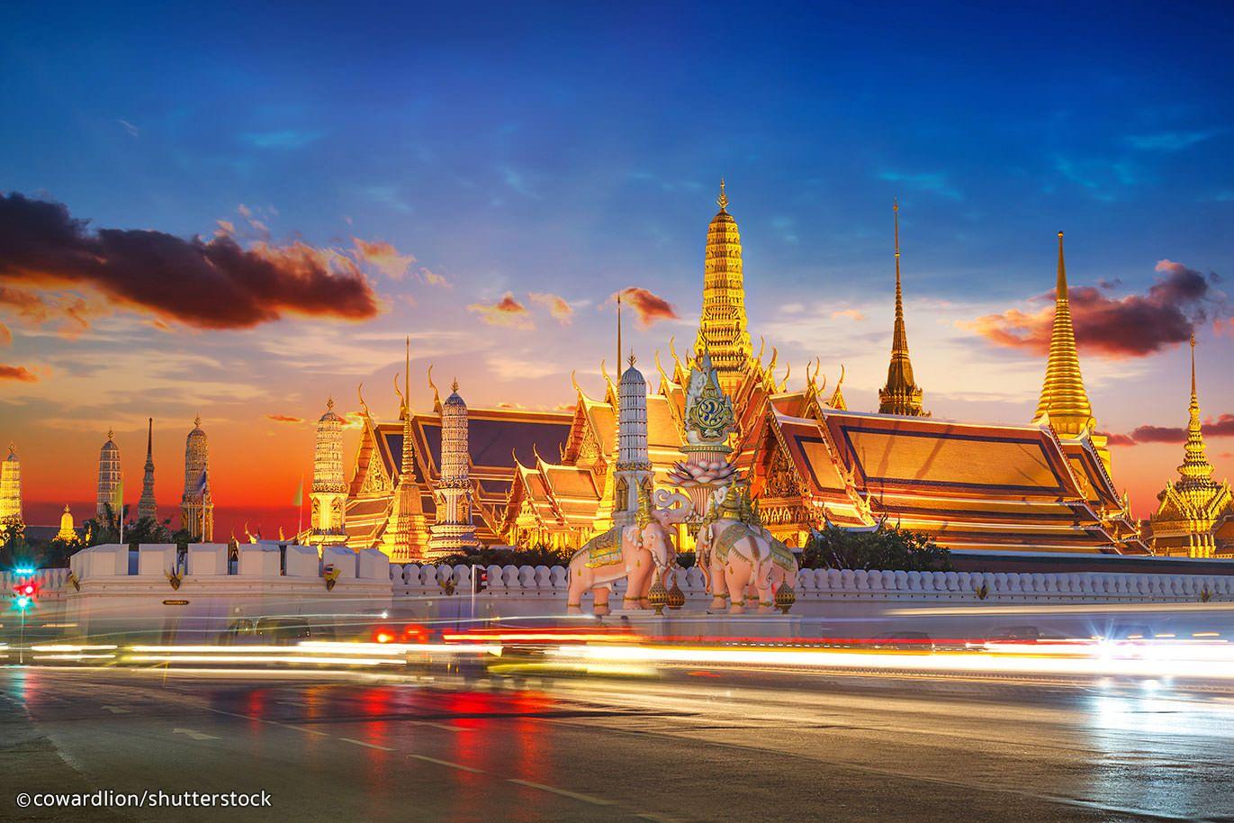 1371x914 Grand Palace Bangkok Wallpaper on .