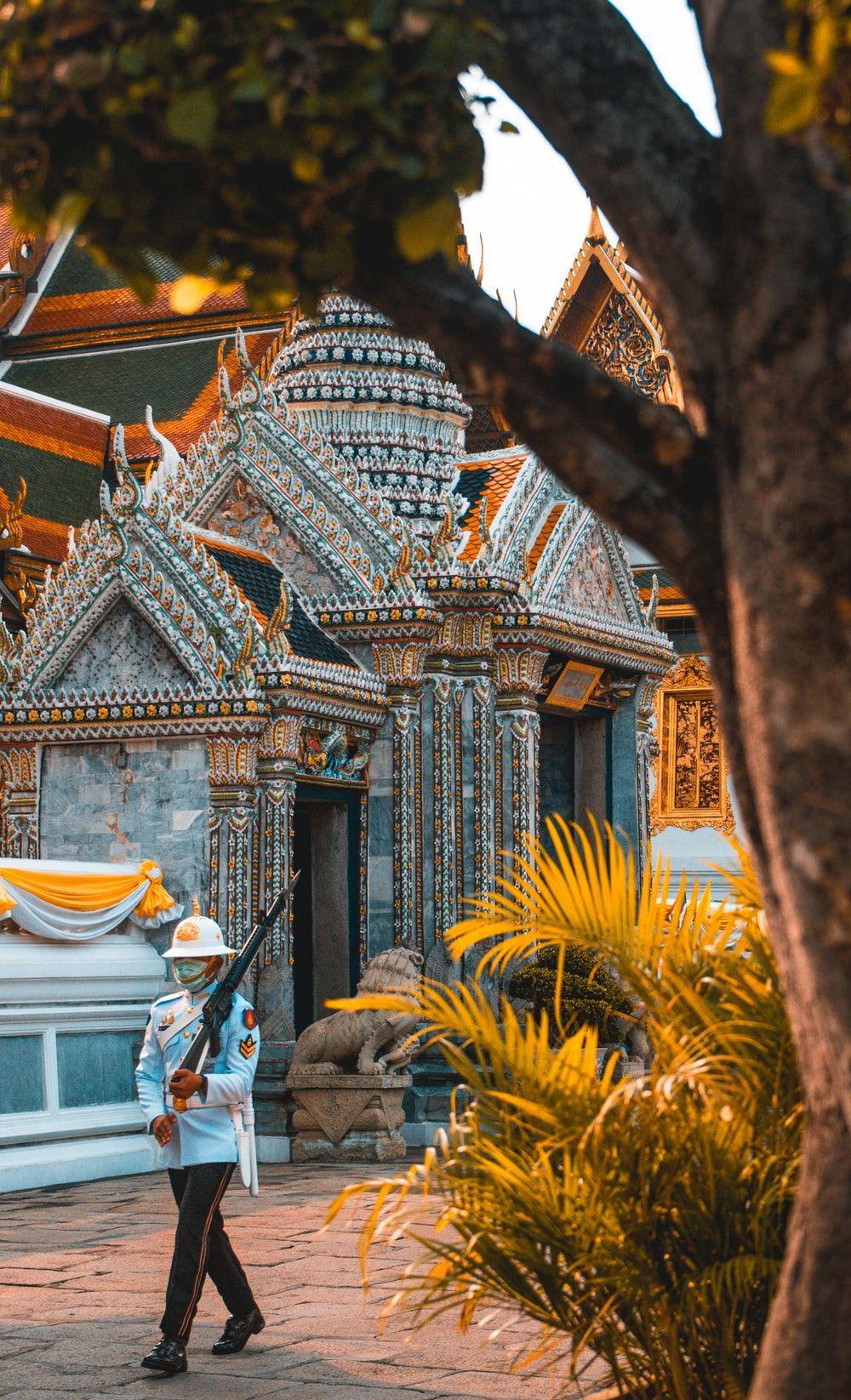 1000x1646 Grand Palace Bangkok Picture .com