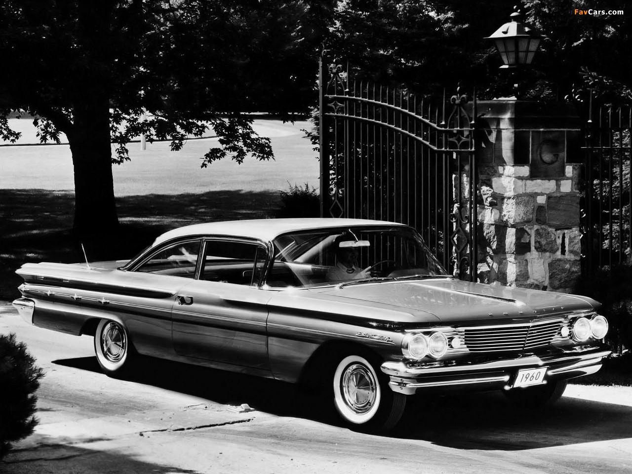 1280x960 Pontiac Star Chief 2 Door Sport Sedan .