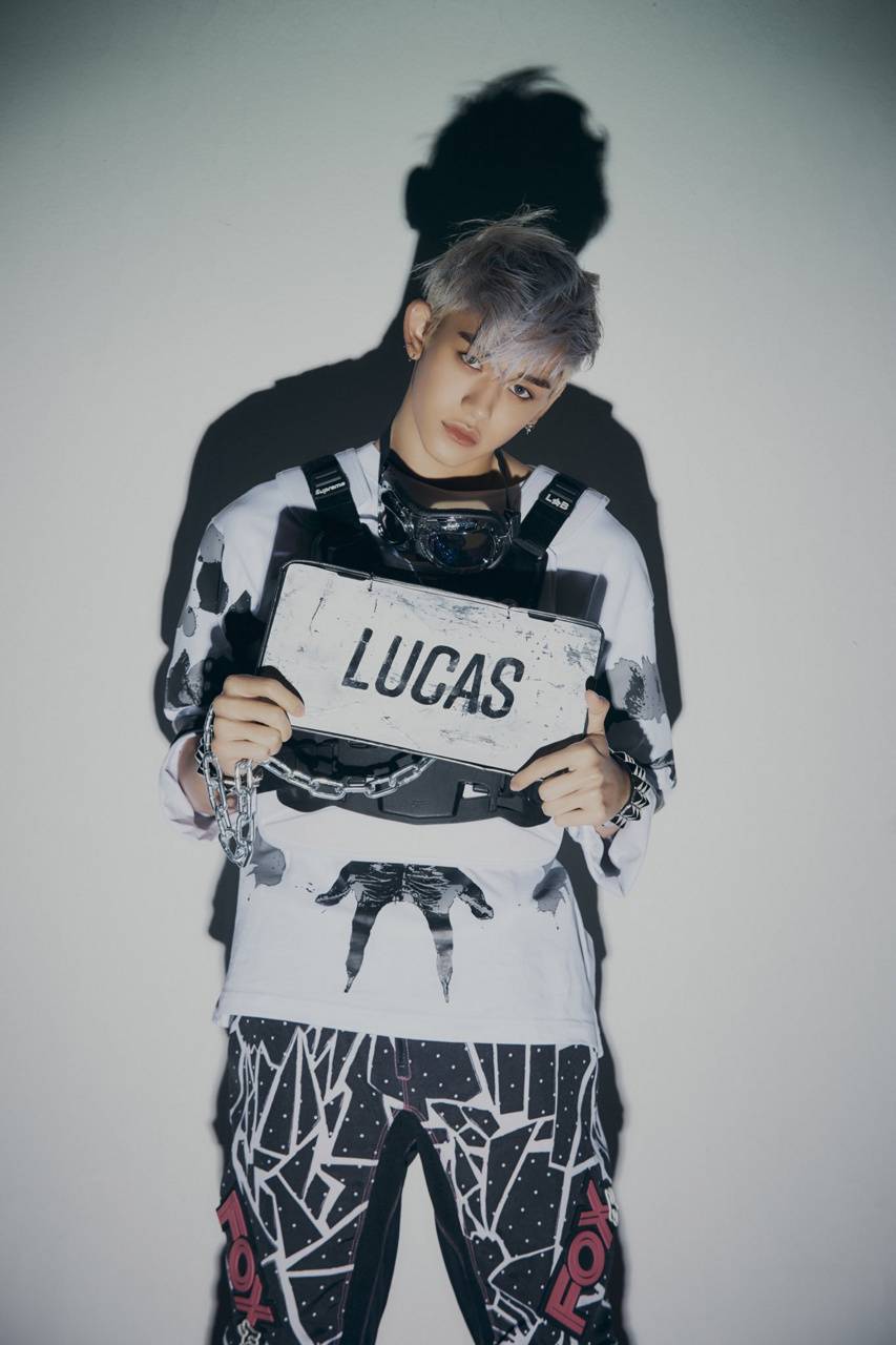 853x1280 Lucas wallpaper