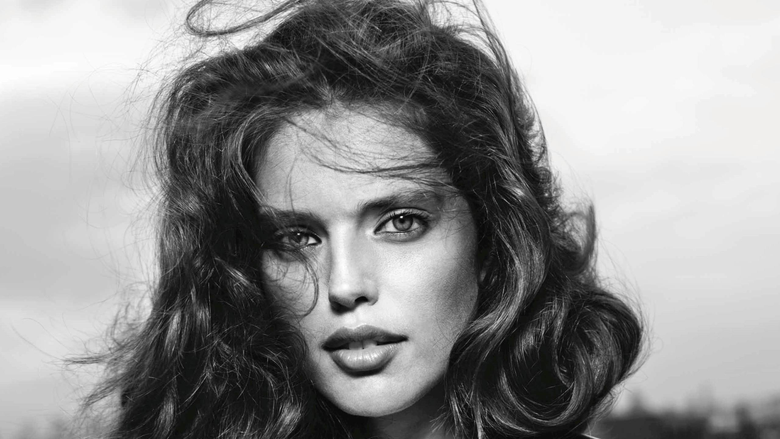 2560x1440 Emily Didonato HD Wallpaper .