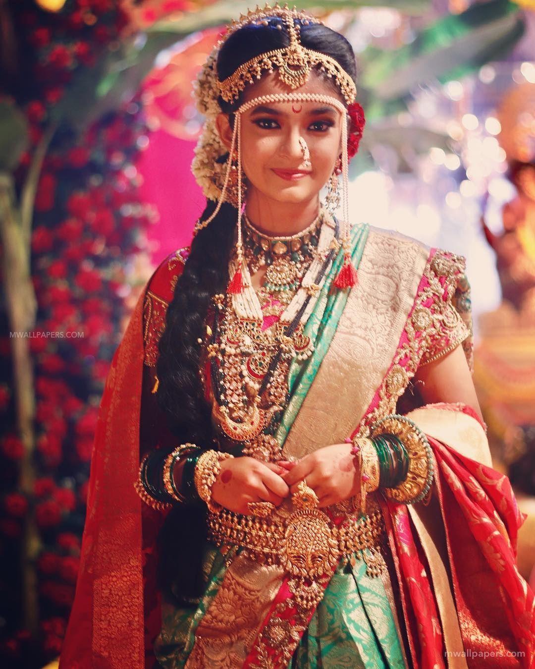 1080x1350 Best Anushka Sen In Saree Image in .