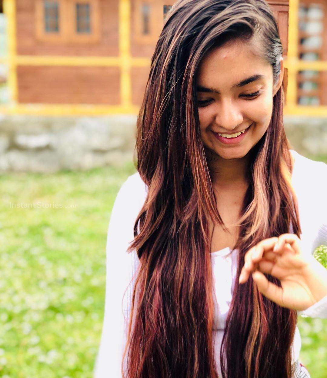 1079x1248 Cute Anushka Sen HD Wallpaper And Imageambergpic.in