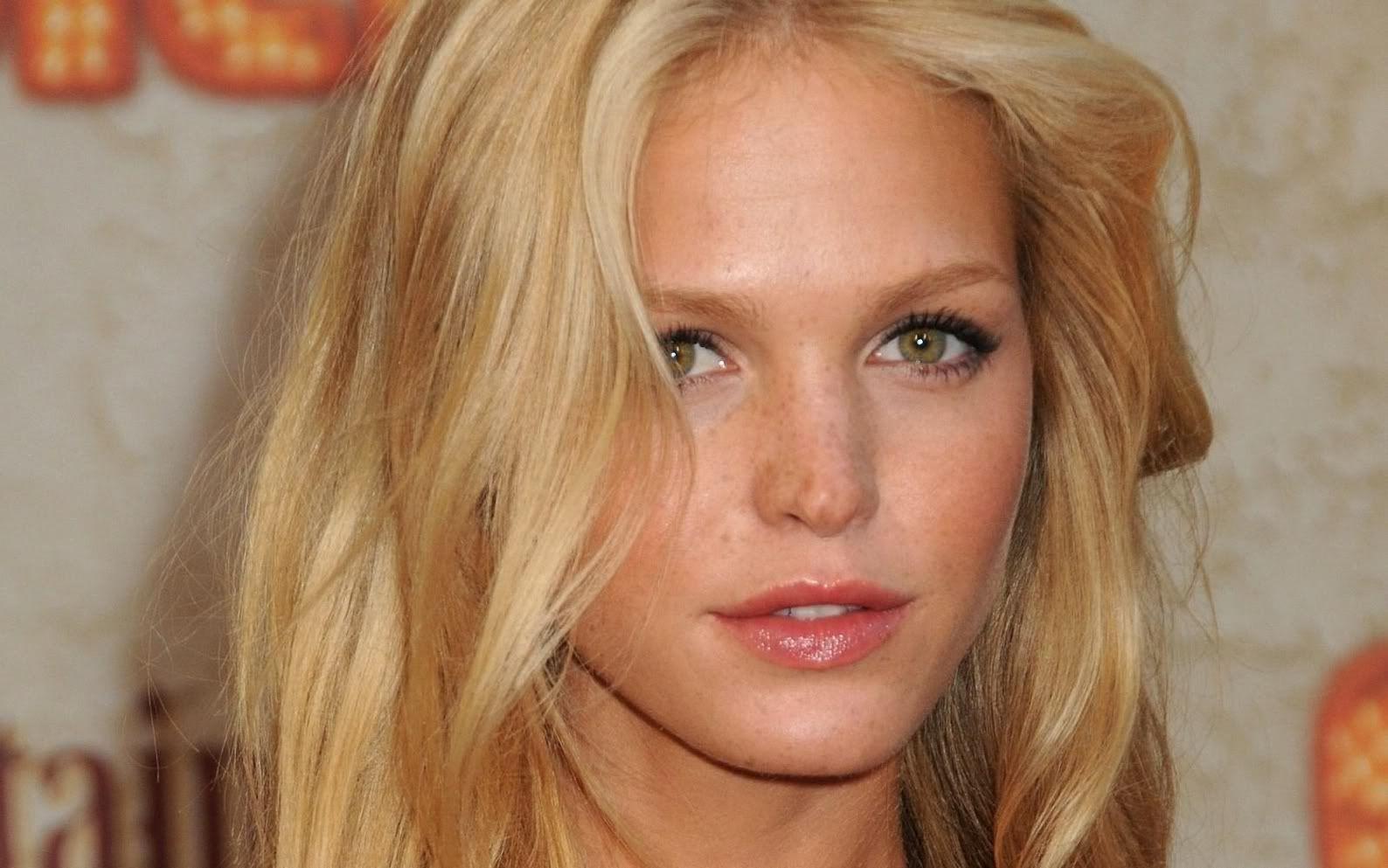 1588x993 Free download Erin Heatherton Wallpaper .