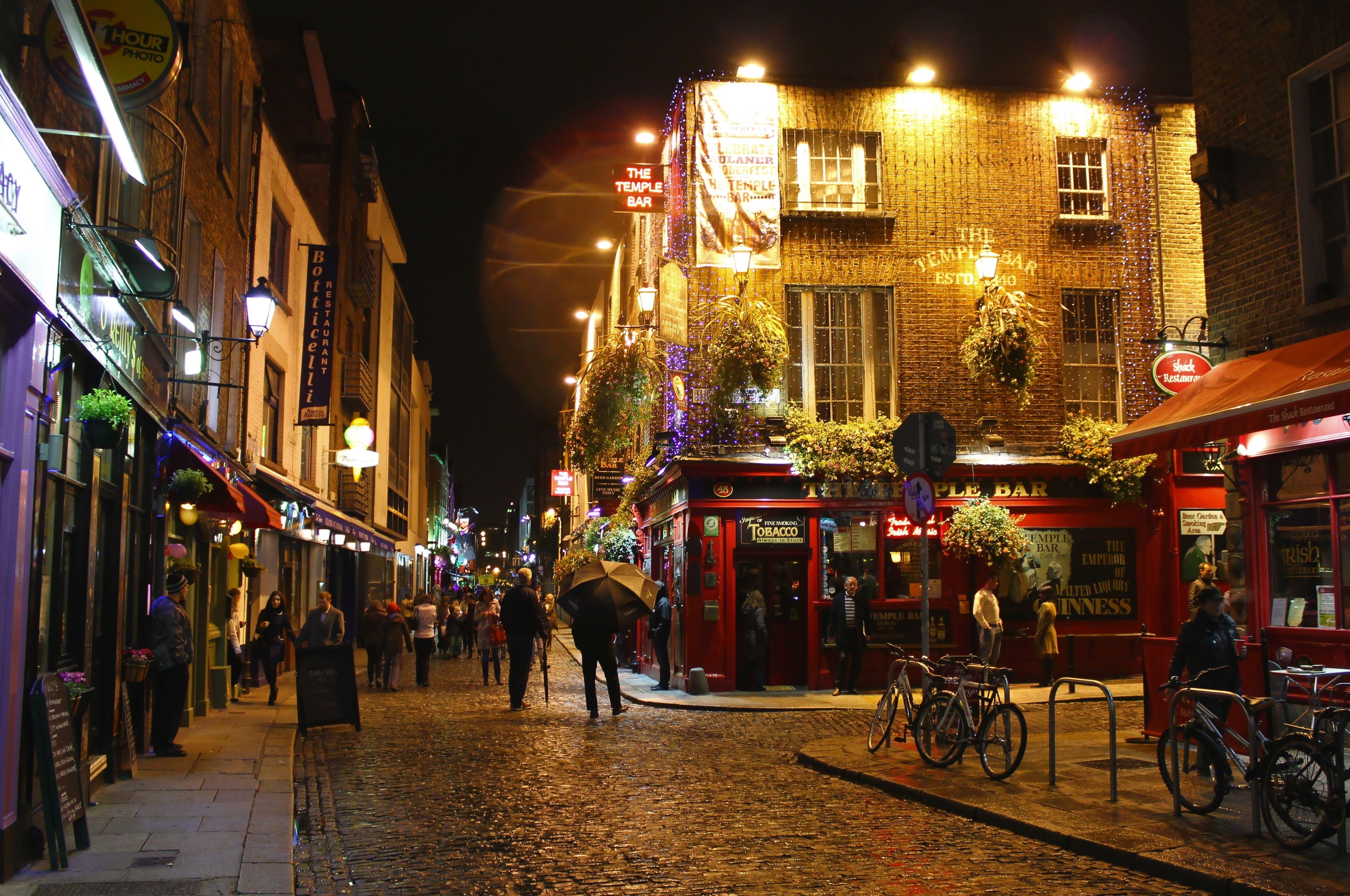 4983x3308 Temple Bar, Dublin, Ireland .