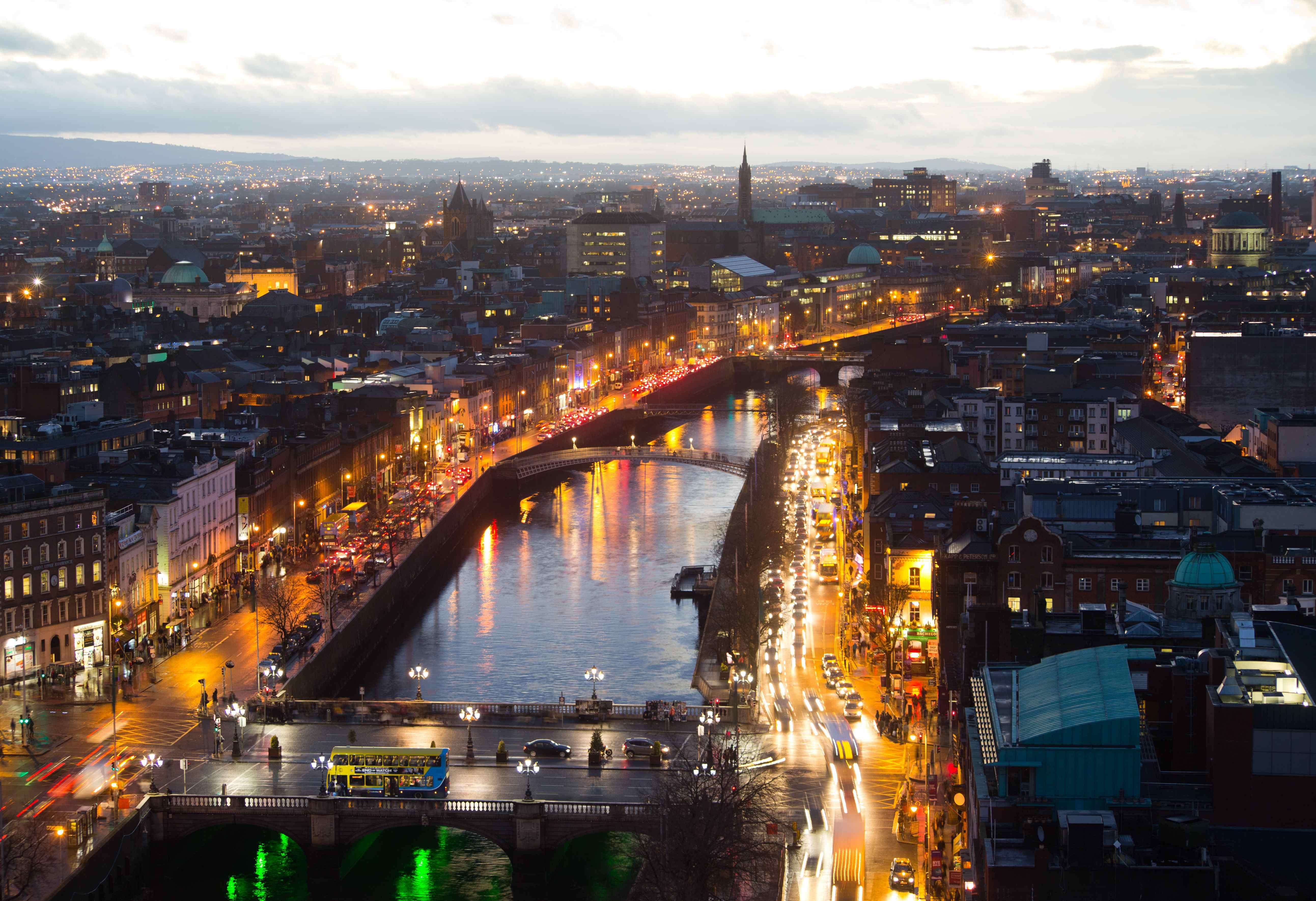 Dublin ireland. Ирландия Дублин. Ирландия столица Дублин. Дублин центр города. Ирландия Дублин достопримечательности.