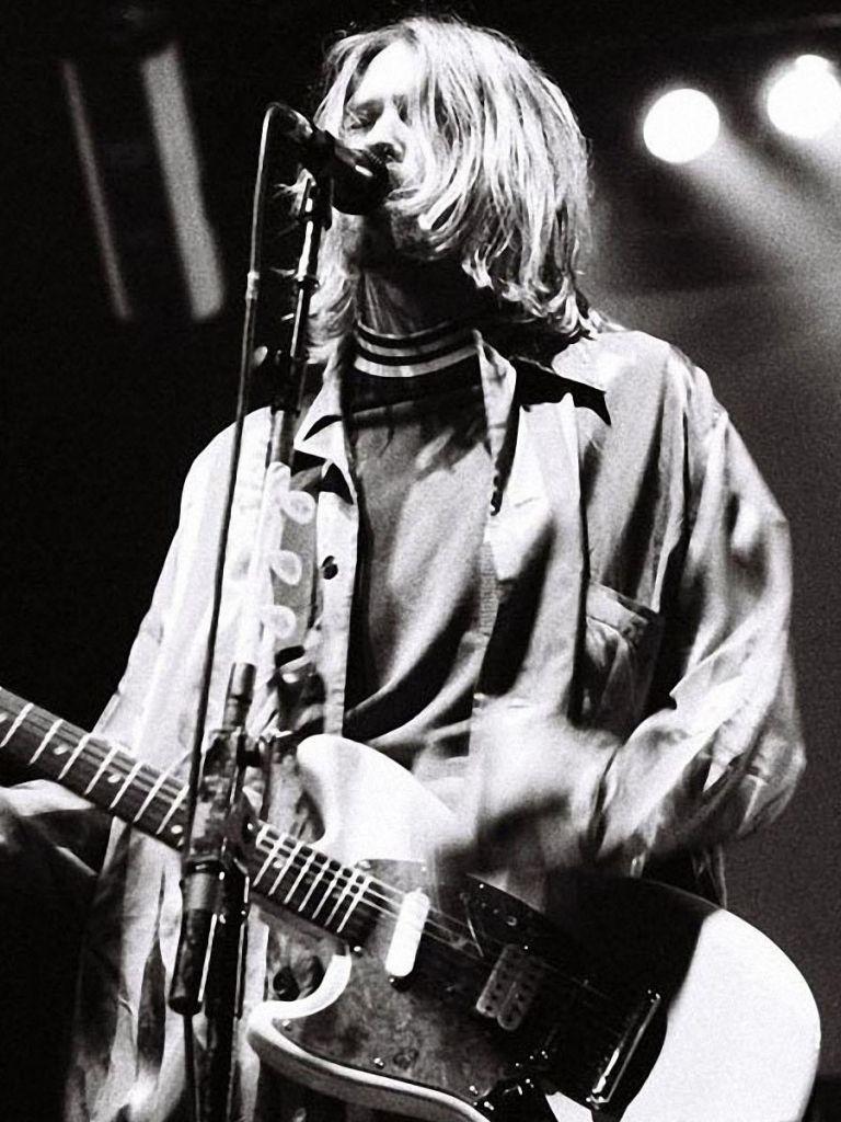 768x1024 Kurt Cobain Wallpaper .