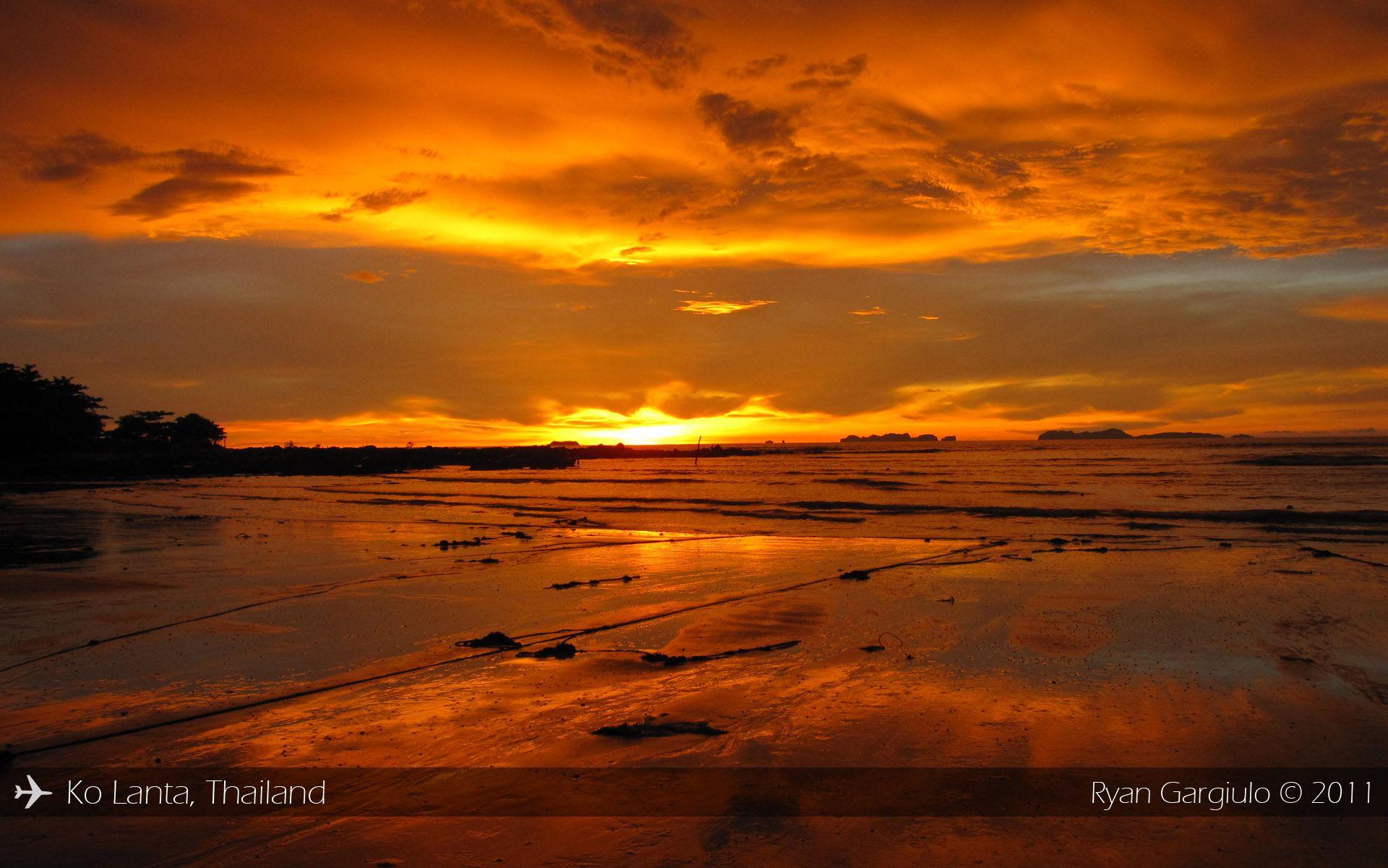 1920x1200 Free Desktop Wallpaper: The Sky is on .