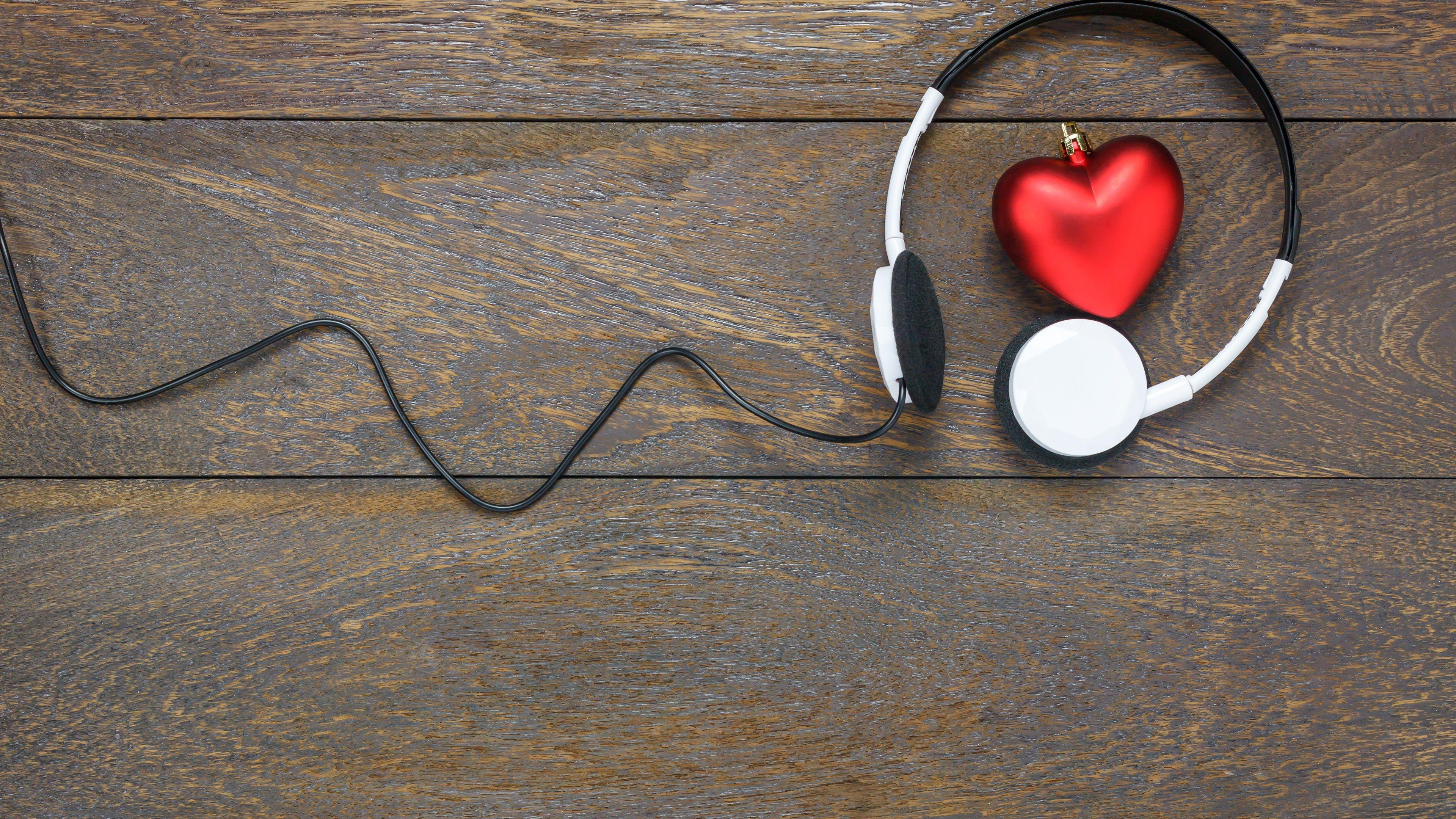 3840x2160 Wallpaper Headphones, Love Heart .best