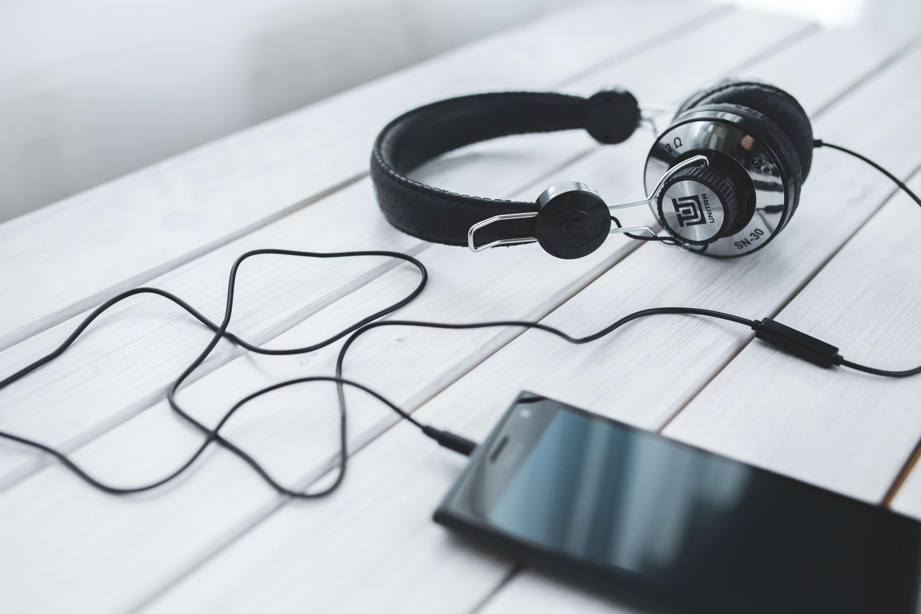 3840x2560 entertainment, headphones .