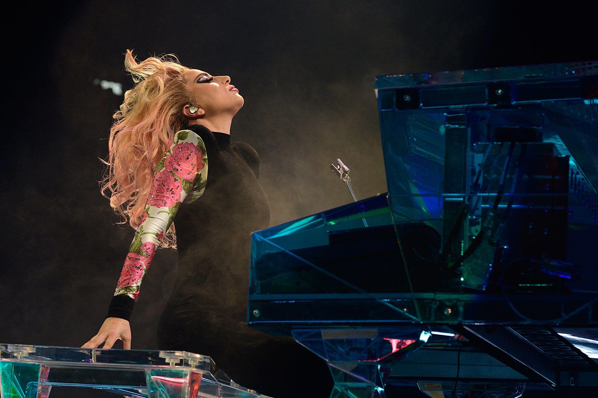 1920x1280 Lady Gaga Joanne Tour: An Exclusive .gq Magazine.co.uk