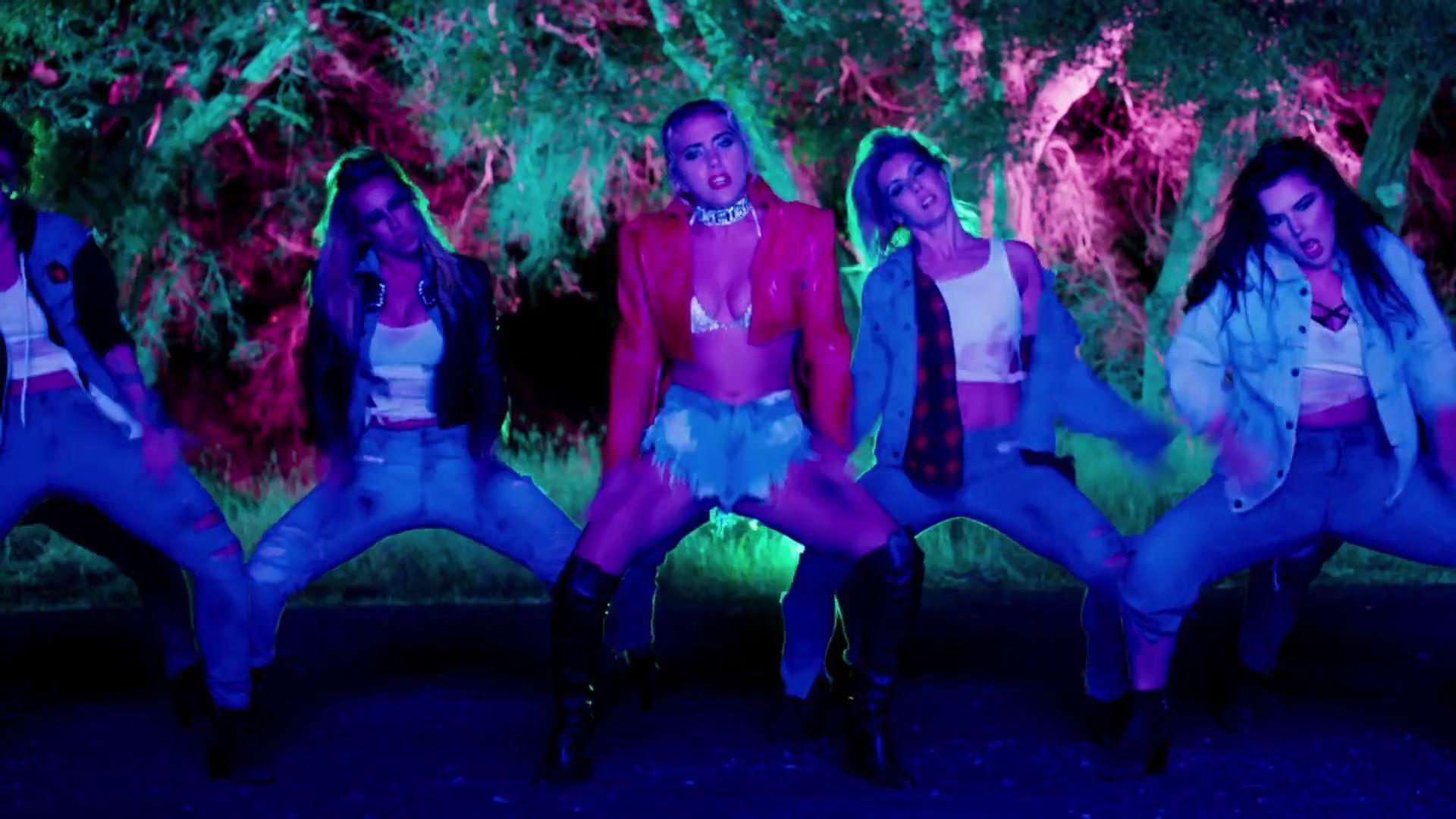 1920x1080 John Wayne Gaga Photo .