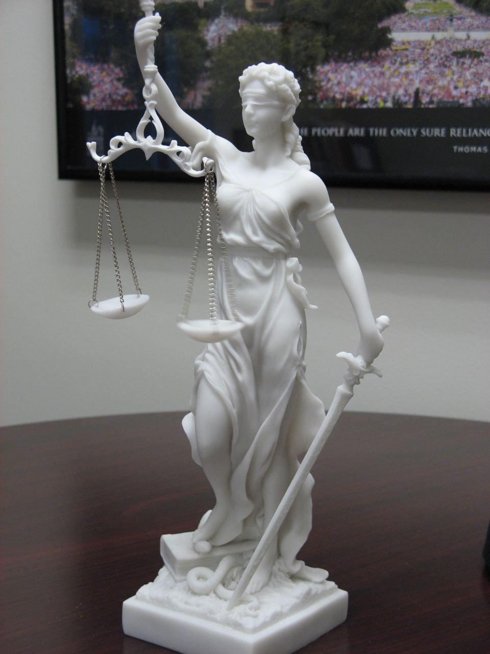 960x1280 Scales of Justice Wallpaper,