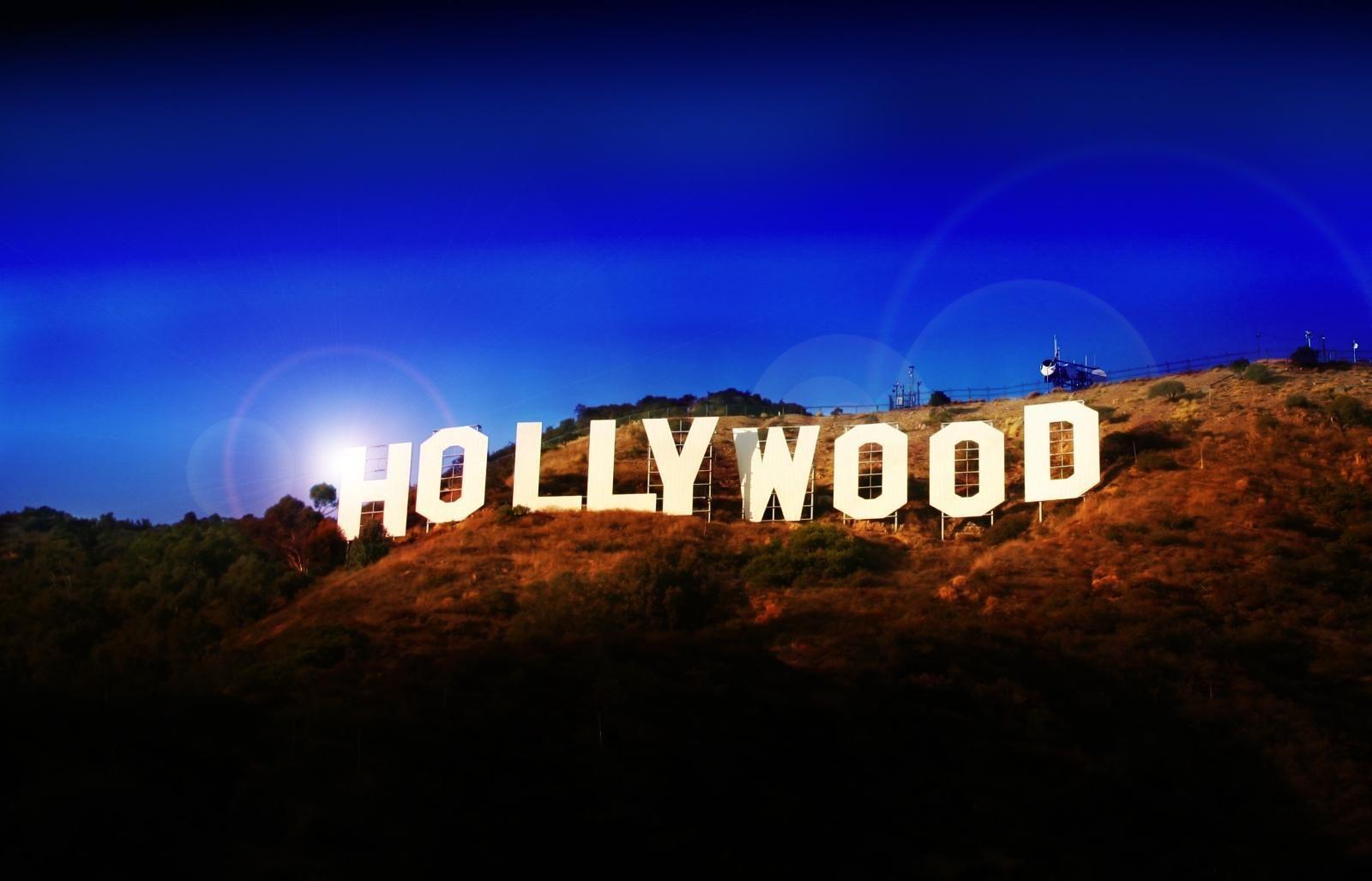 1600x1027 Hollywood Background .
