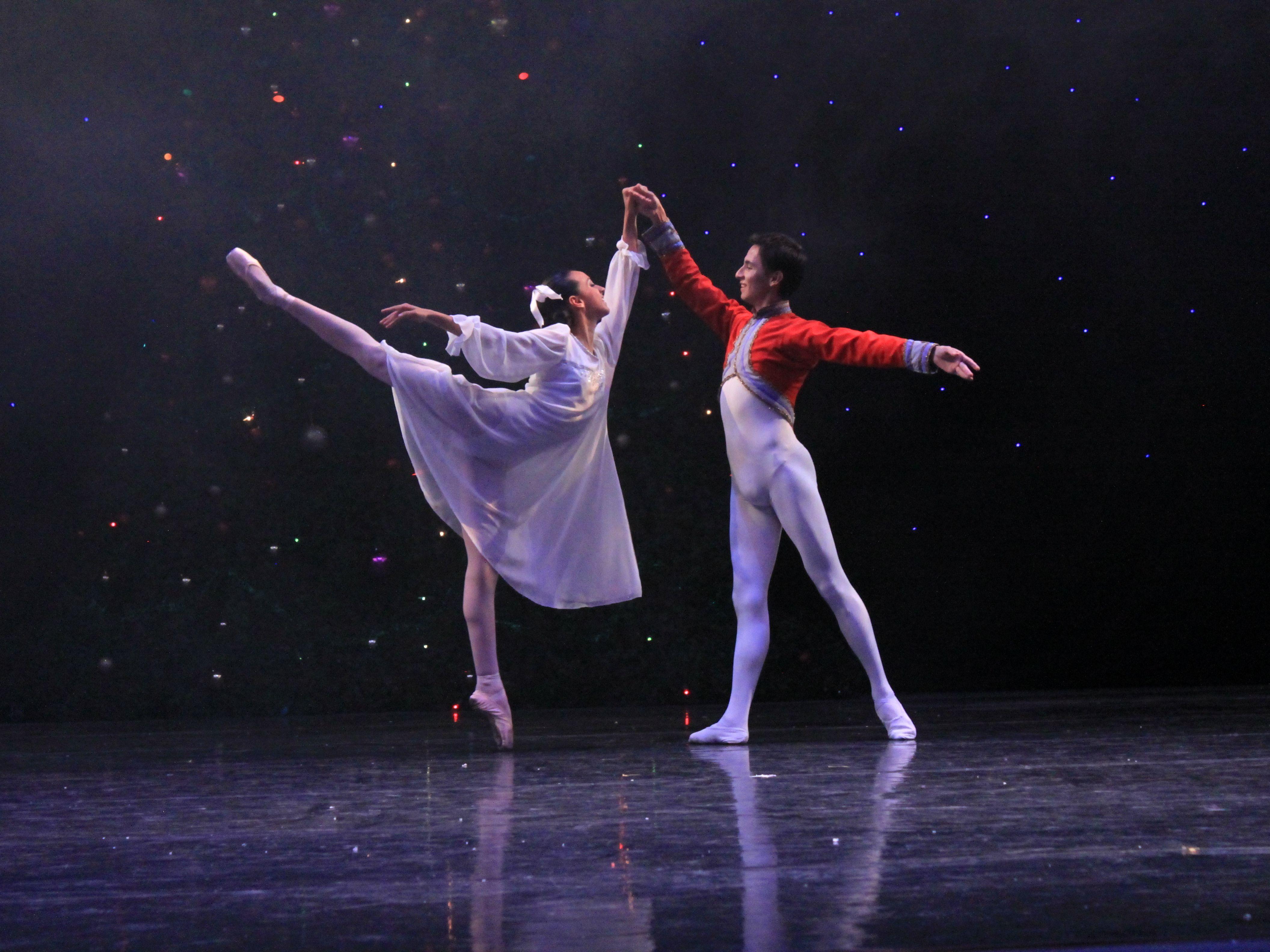 4224x3168 Act One of The Nutcracker
