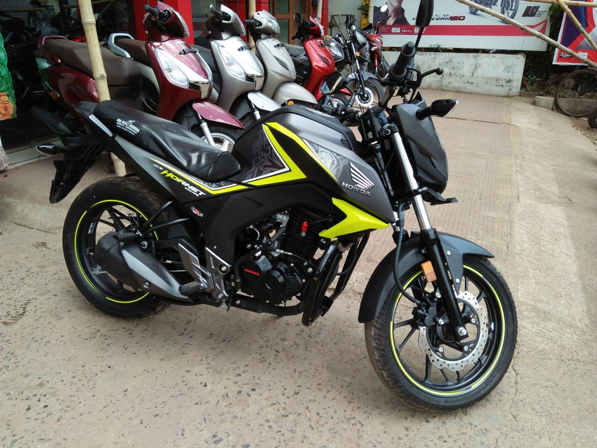 2048x1536 Honda CB Hornet Wallpaper .