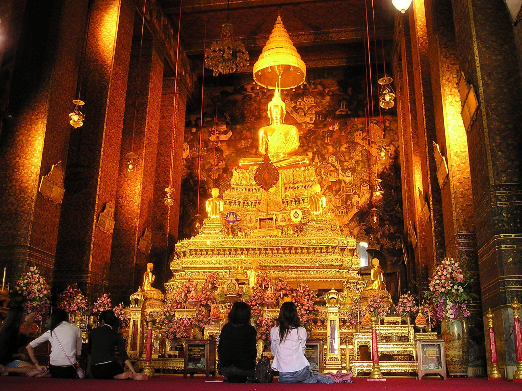 2048x1536 Inside the Temple in Bangkok, Temple .