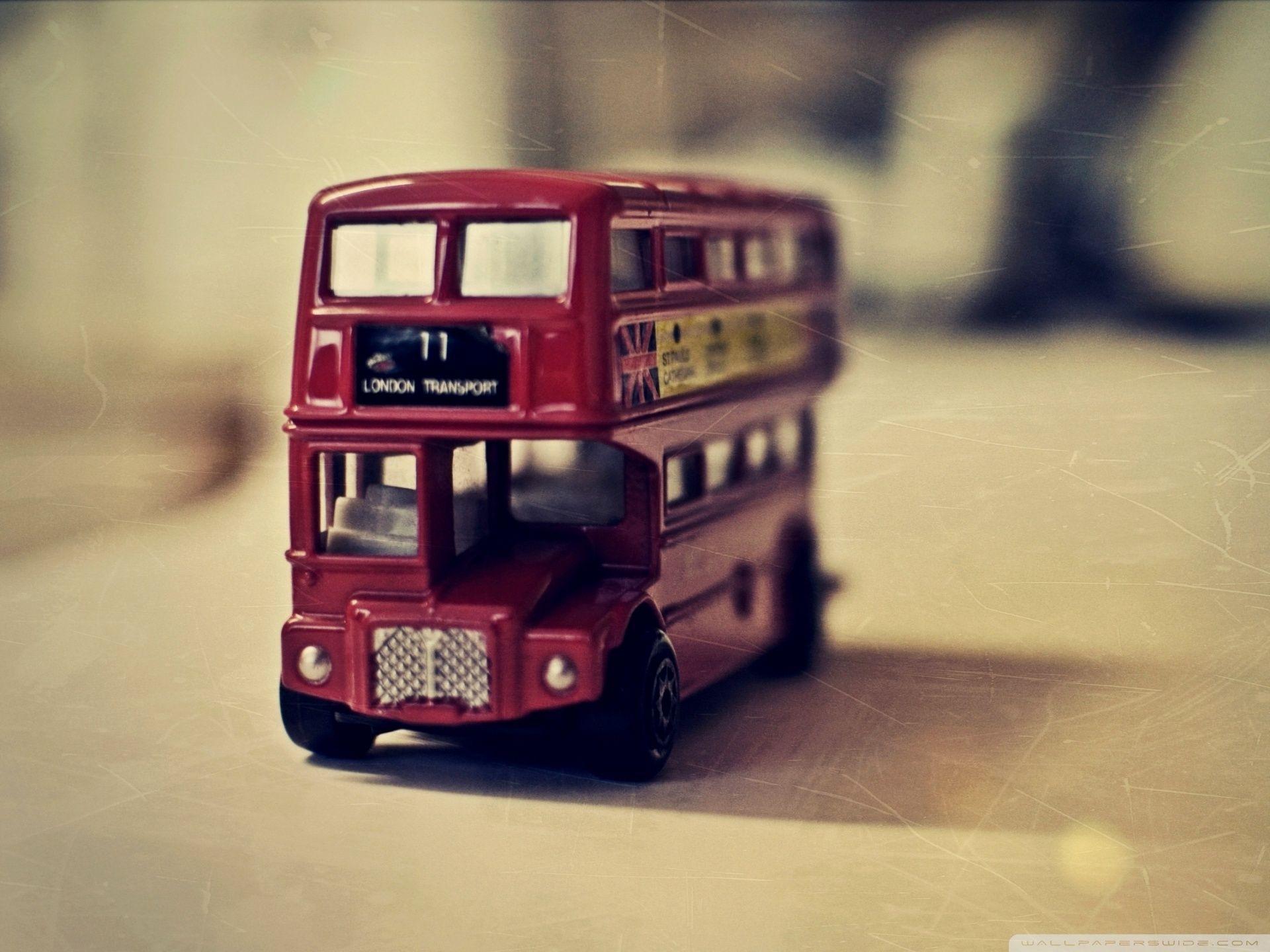 1920x1440 Old English Bus Toy Ultra HD Desktop .