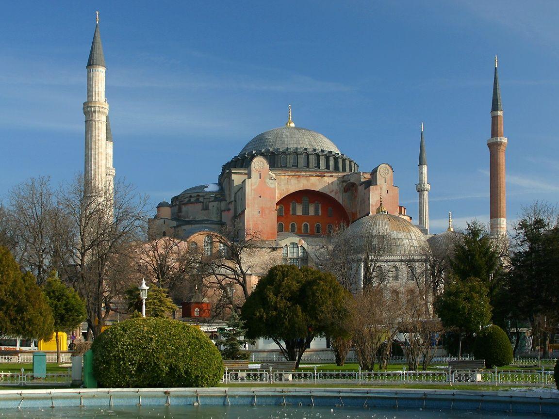 1152x864 Middle East Travel Wallpaper