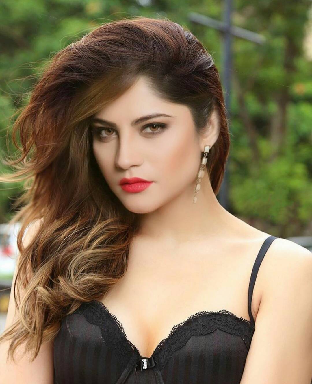 1080x1328 Neelam Muneer Hot Photo, Bikini .beautifulangels4u.