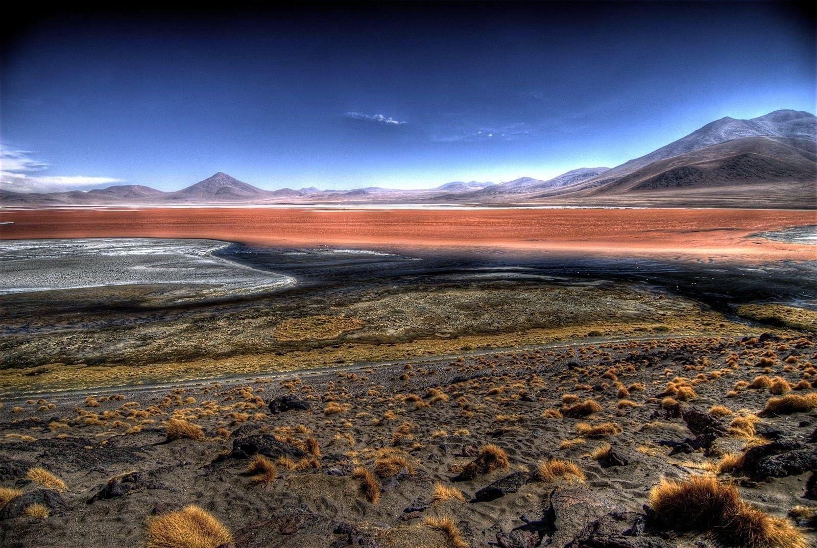 1600x1073 Laguna Colorada