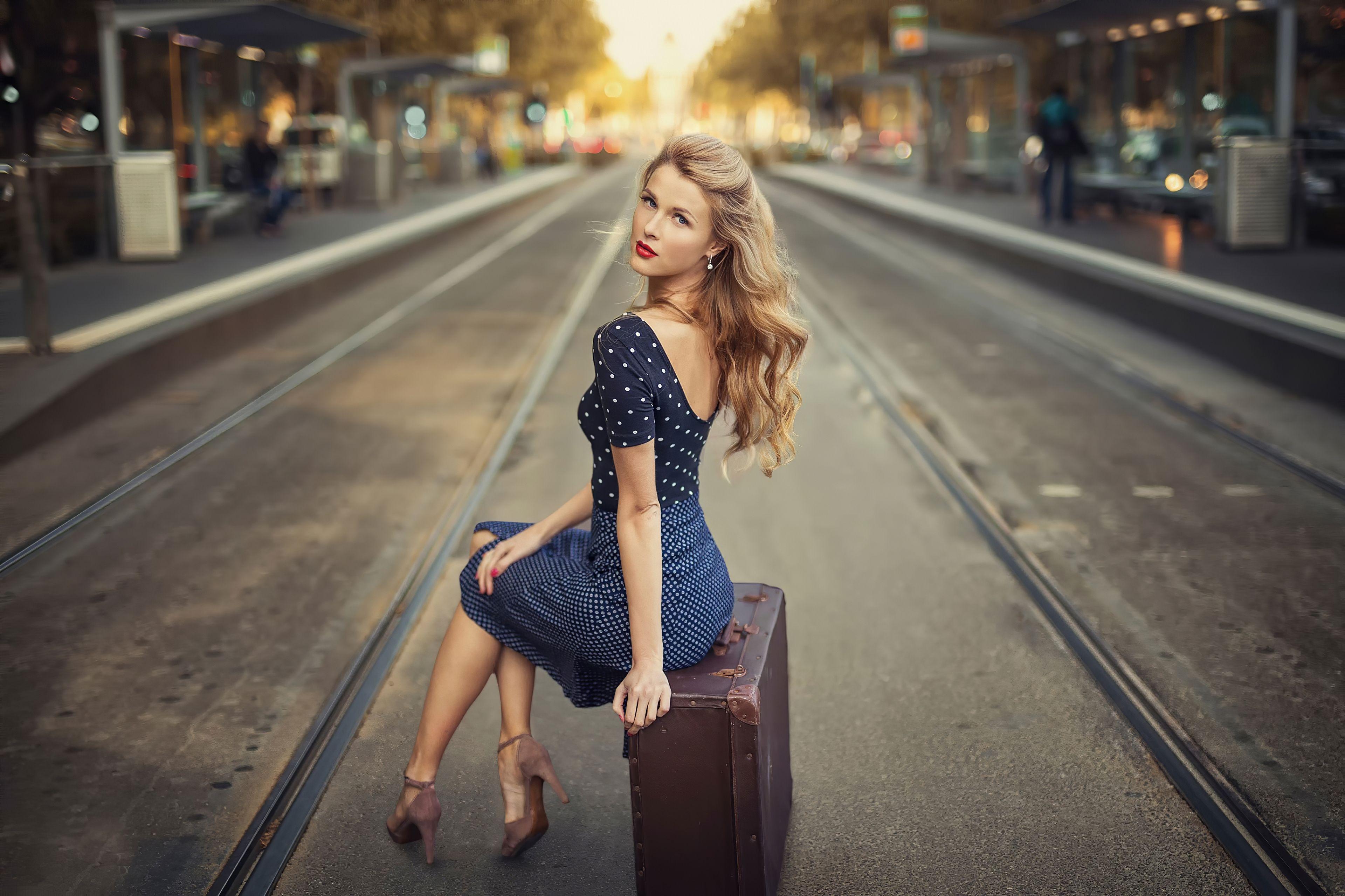 3840x2559 Suitcase HD Wallpaper & Backgrounduhdwallpaper.xyz