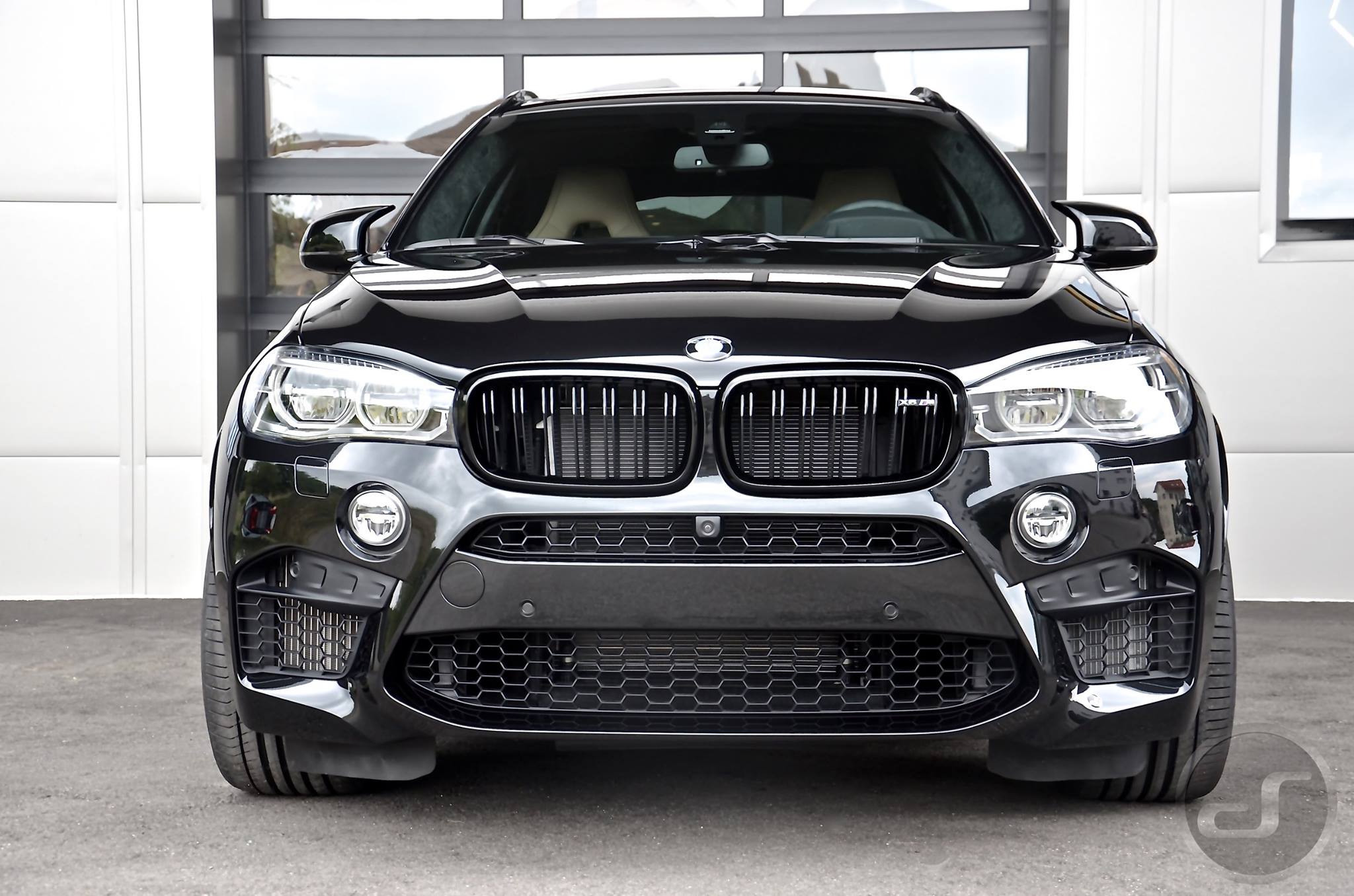 2048x1356 BMW X5M (F85) HD Wallpaper .
