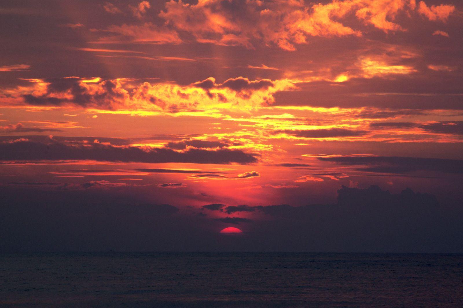 1600x1066 Sky Water Sea Ocean Clouds Sunset Beach Sunrise Sun Wallpaper.com. Best High Quality Wallpaper