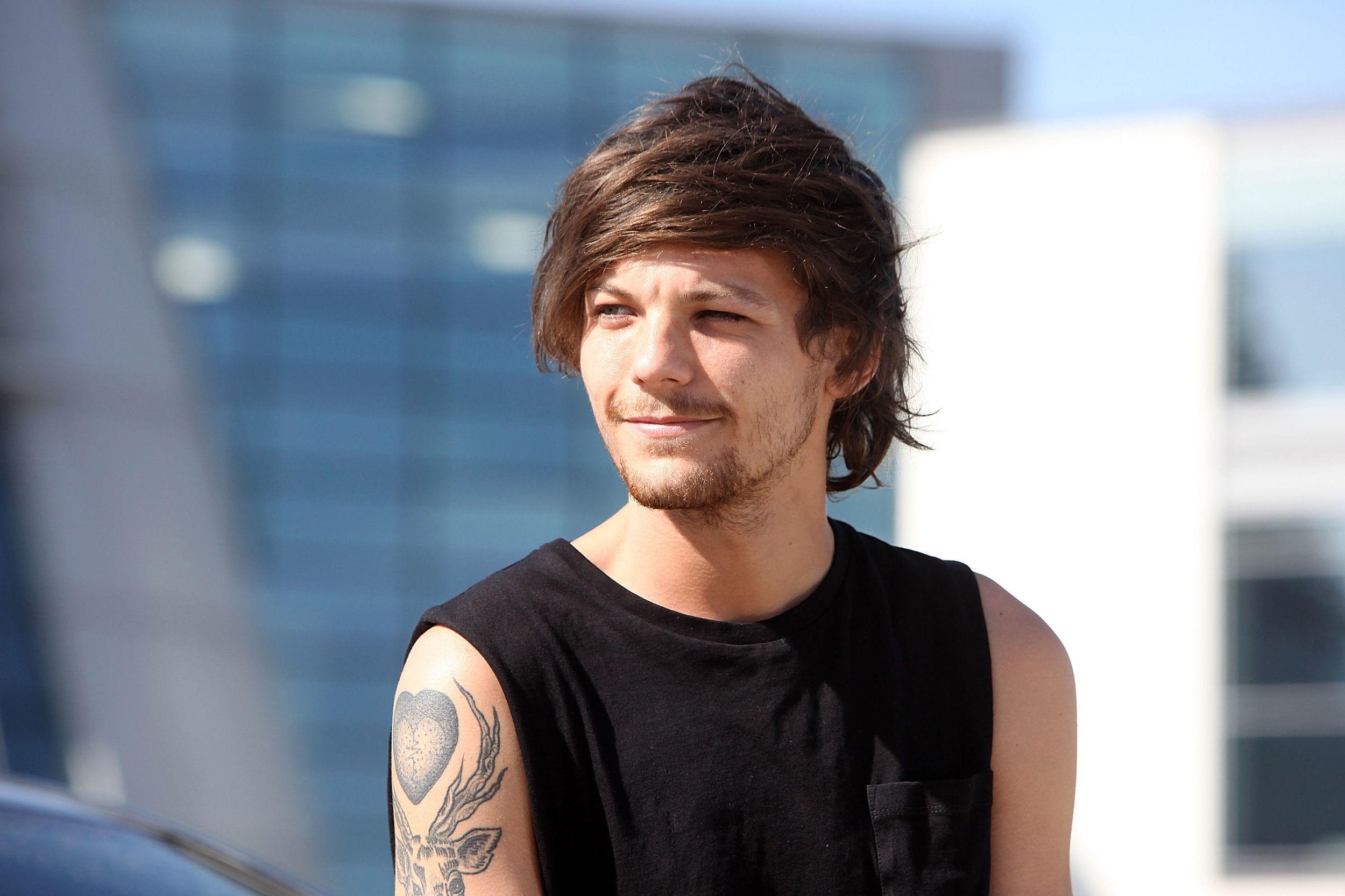 2500x1666 Louis Tomlinson Wallpaper Background HD .