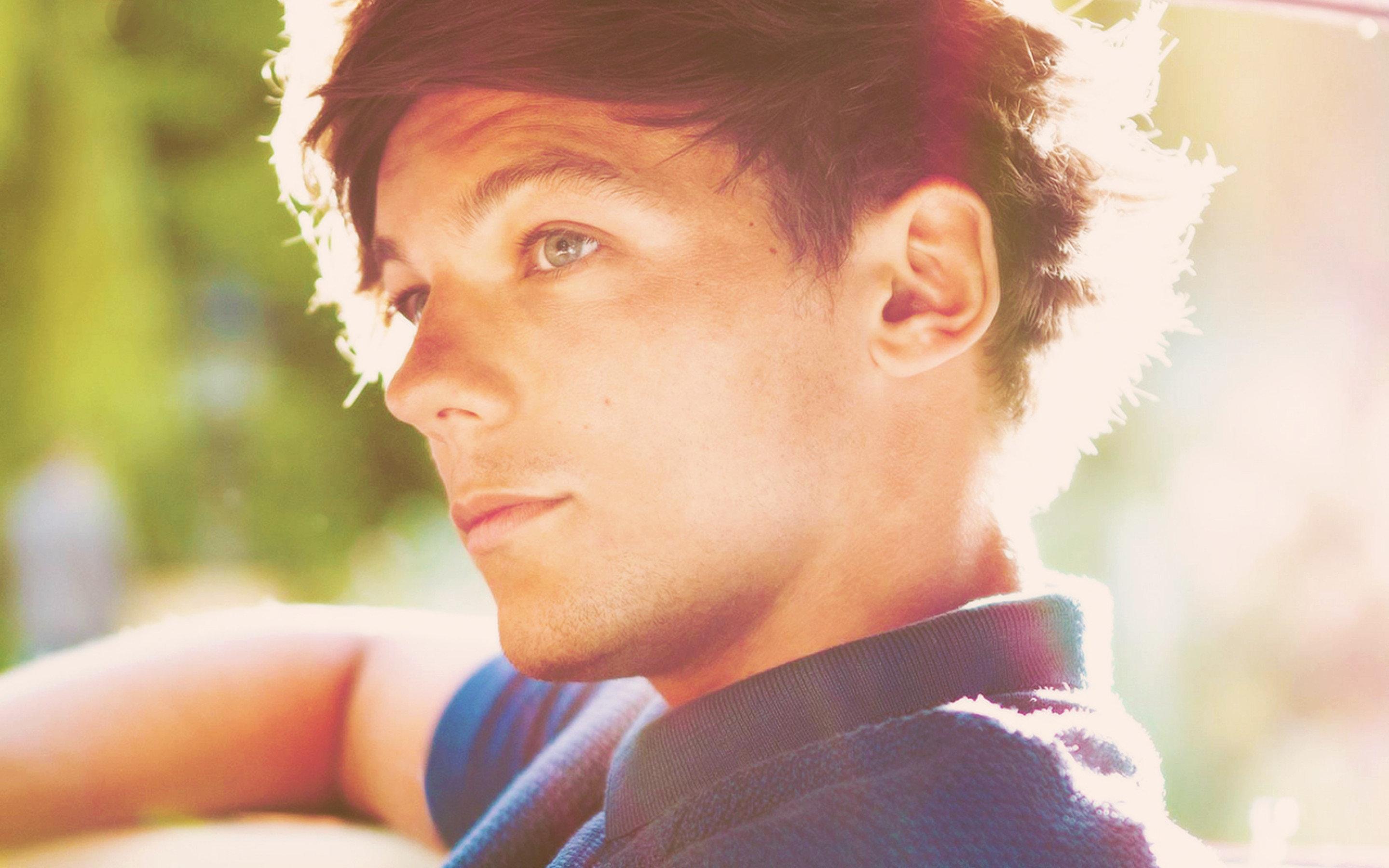 2880x1800 Louis Tomlinson wallpaper