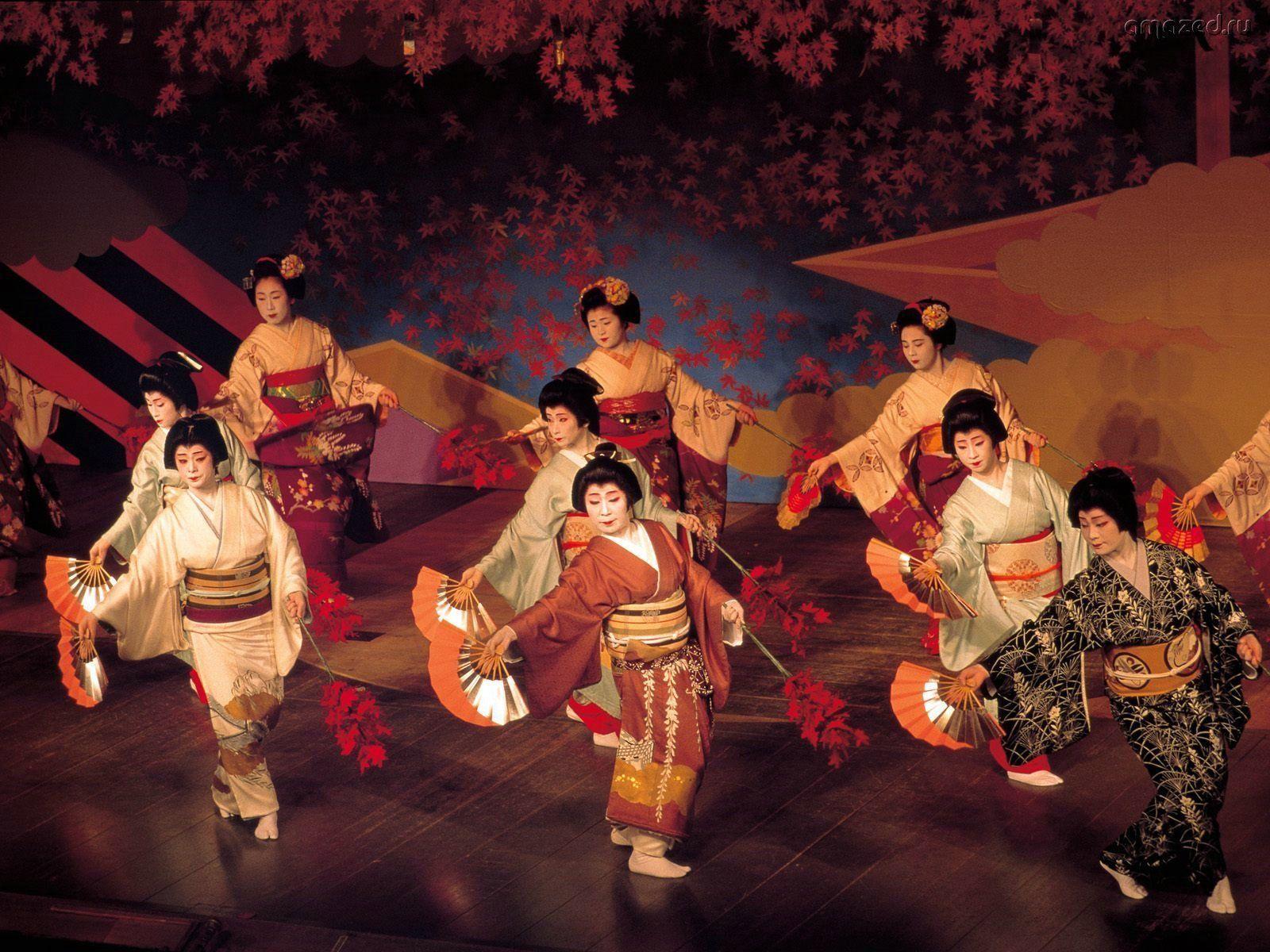 1600x1200 Kyoto is the birthplace of traditional Japanese culture. Description