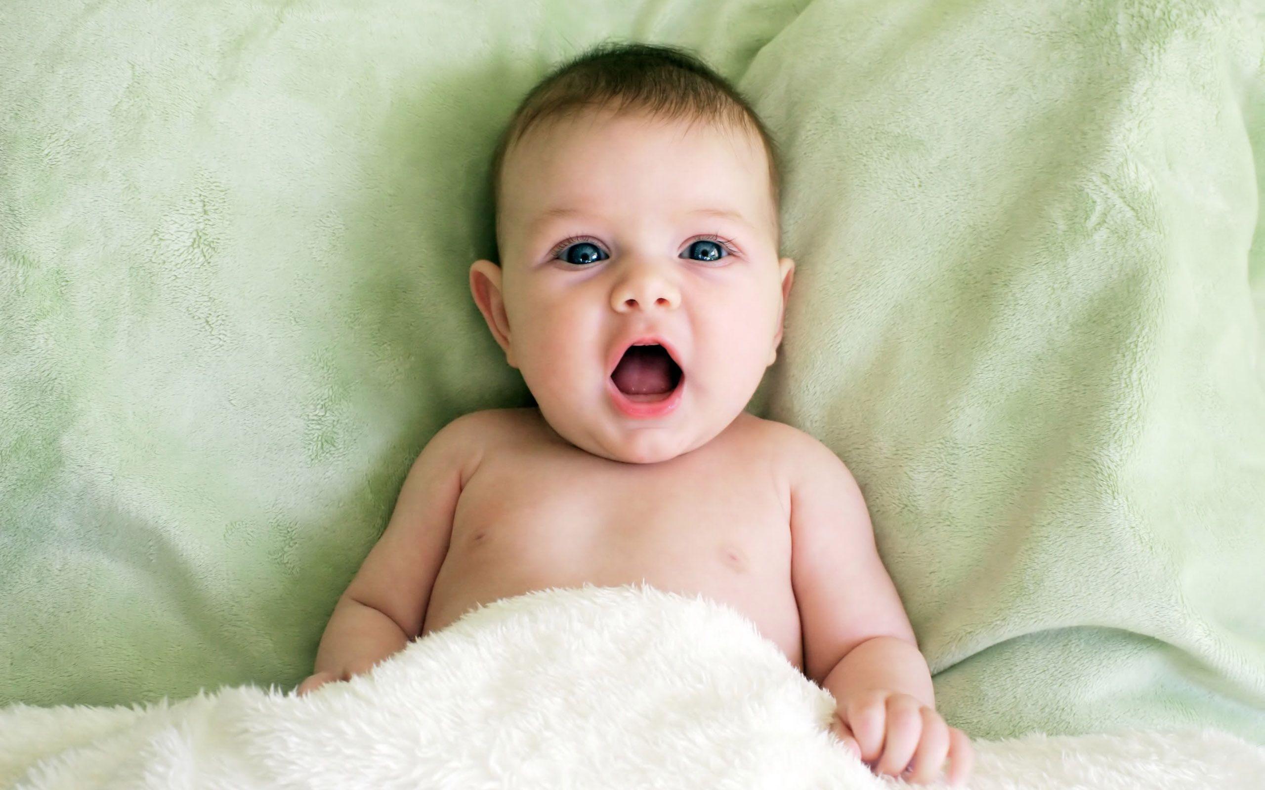 2560x1600 Free download baby open mouth wallpaper .