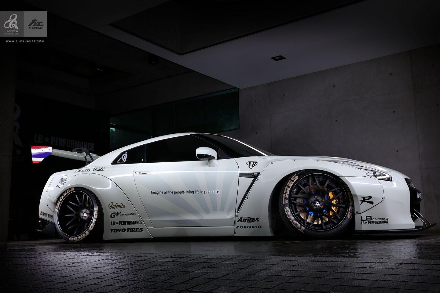 1440x960 Nissan GTR Wallpaper