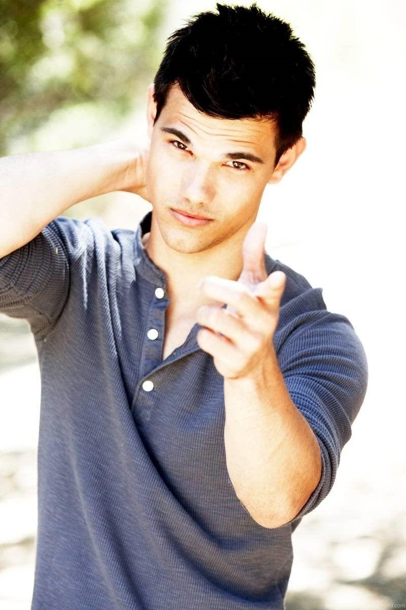 800x1200 Taylor Lautner HD Wallpaper Free .itl.cat