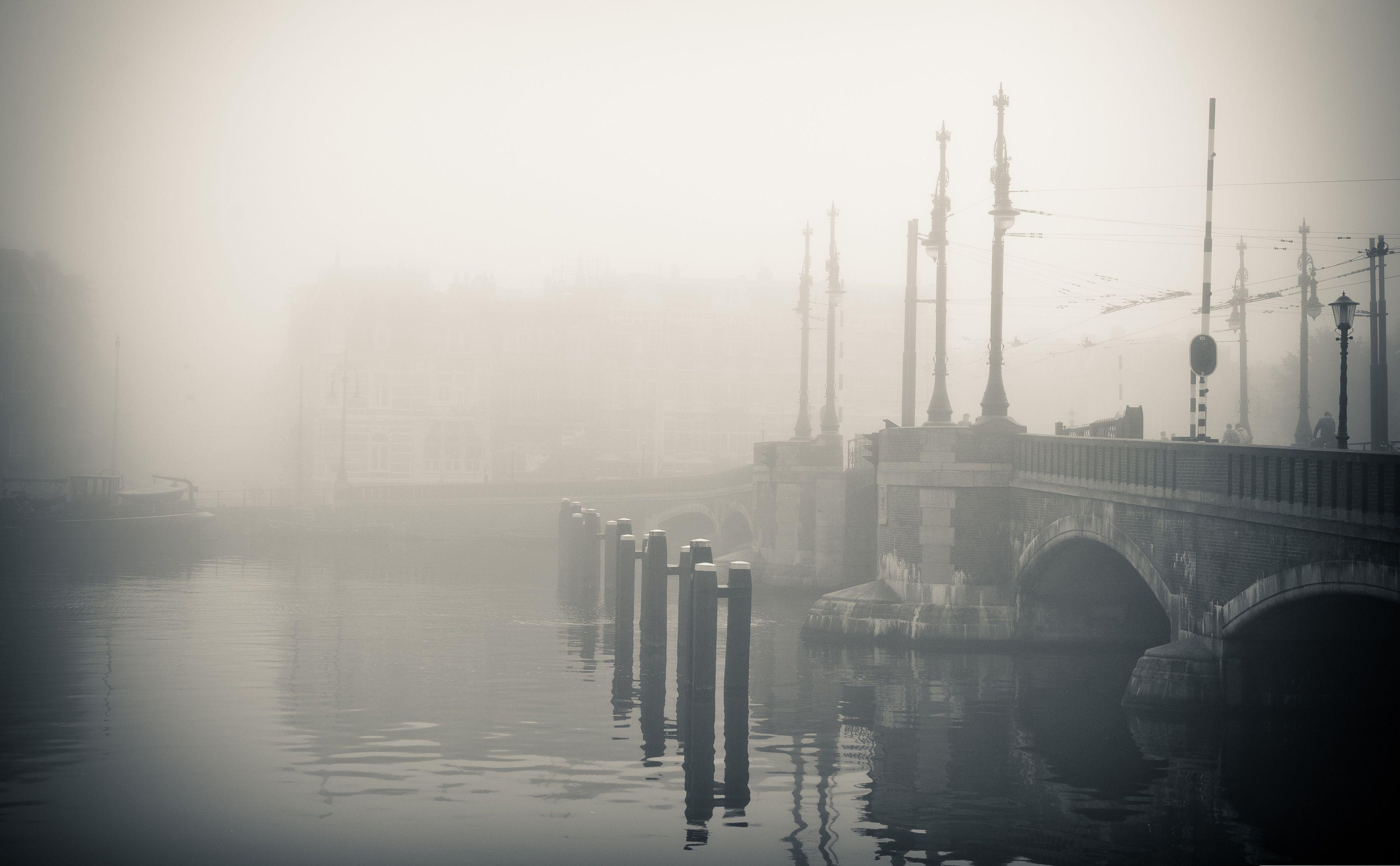 3840x2375 Misty Morning in Amsterdam. Misty .pt