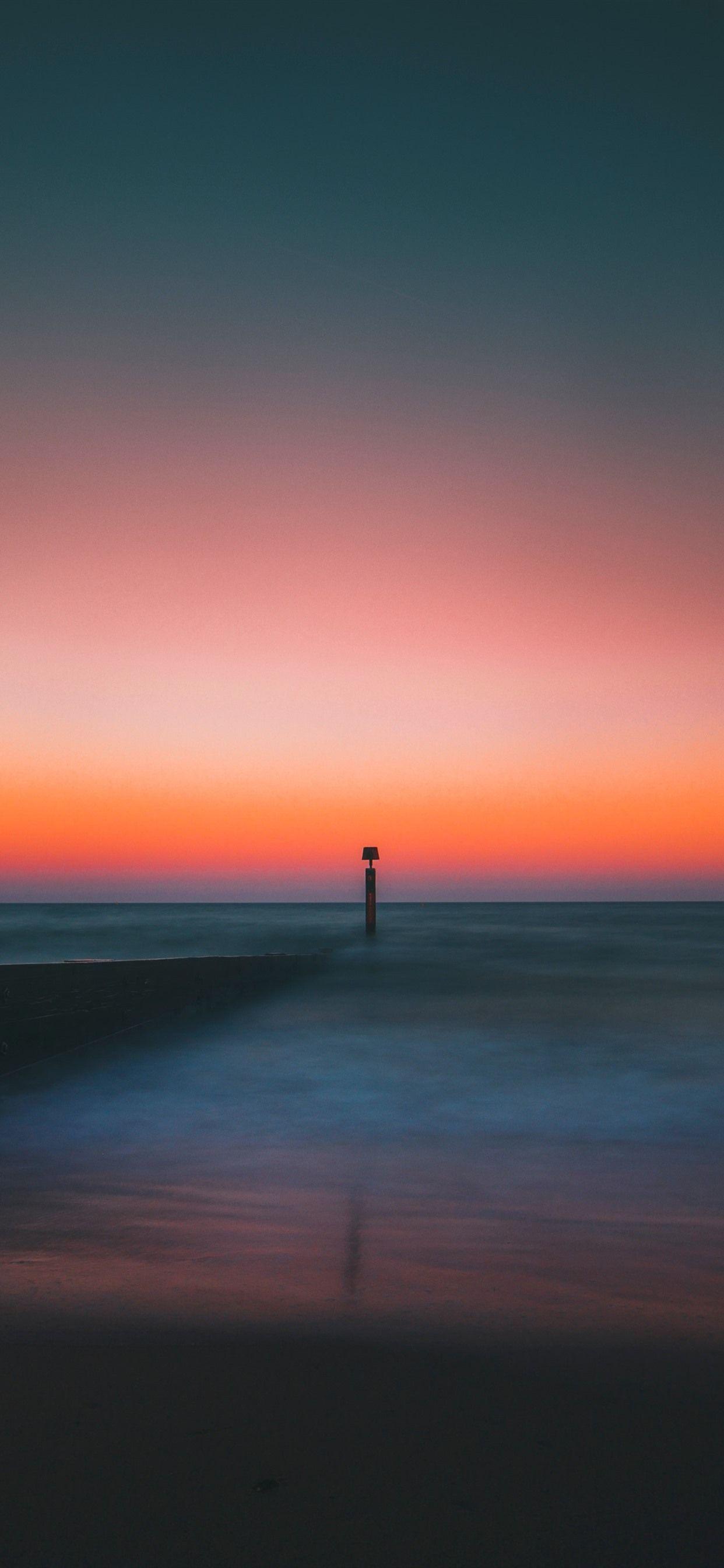 1242x2688 Lighthouse, Horizon, Sea, Dusk .best