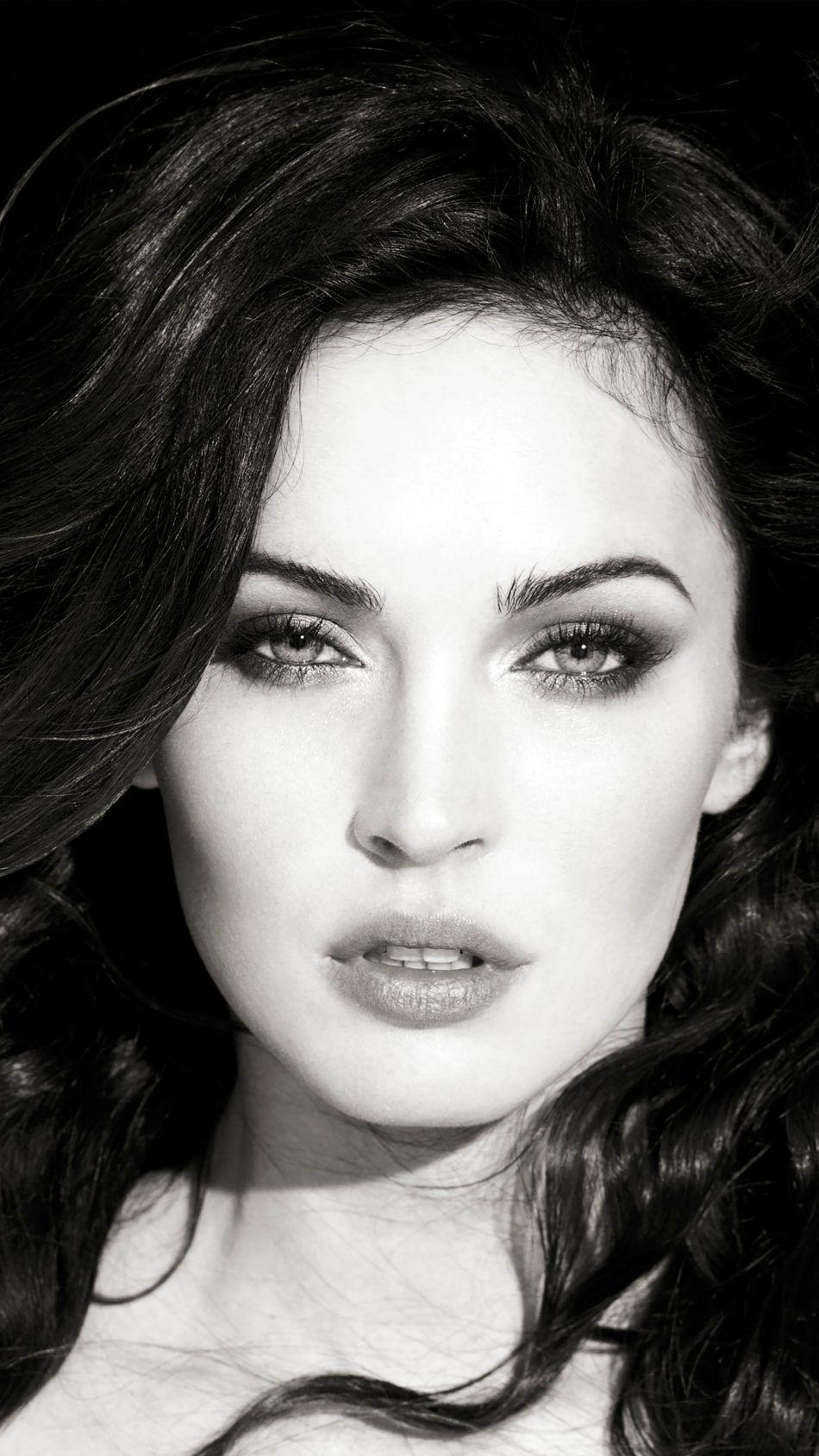 950x1689 Megan Fox 2019 Black & White 4K Ultra .