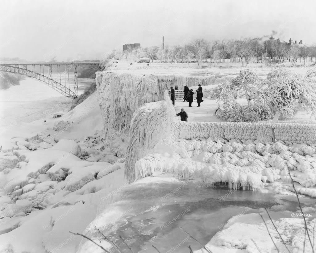 1024x819 How to freeze the Niagara waterfalls .physics.