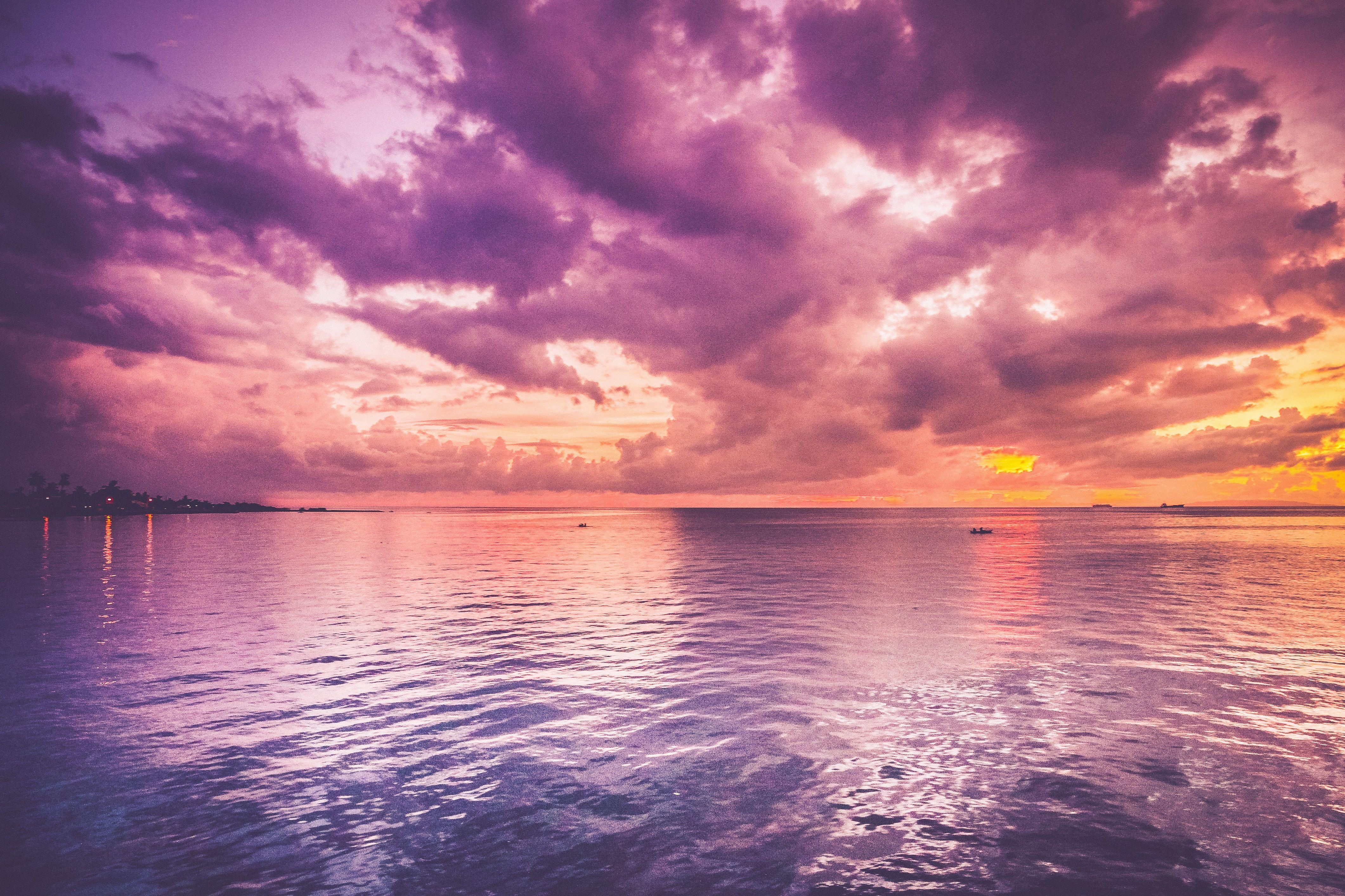 4242x2828 Beautiful Purple Sea And Pink Horizon .