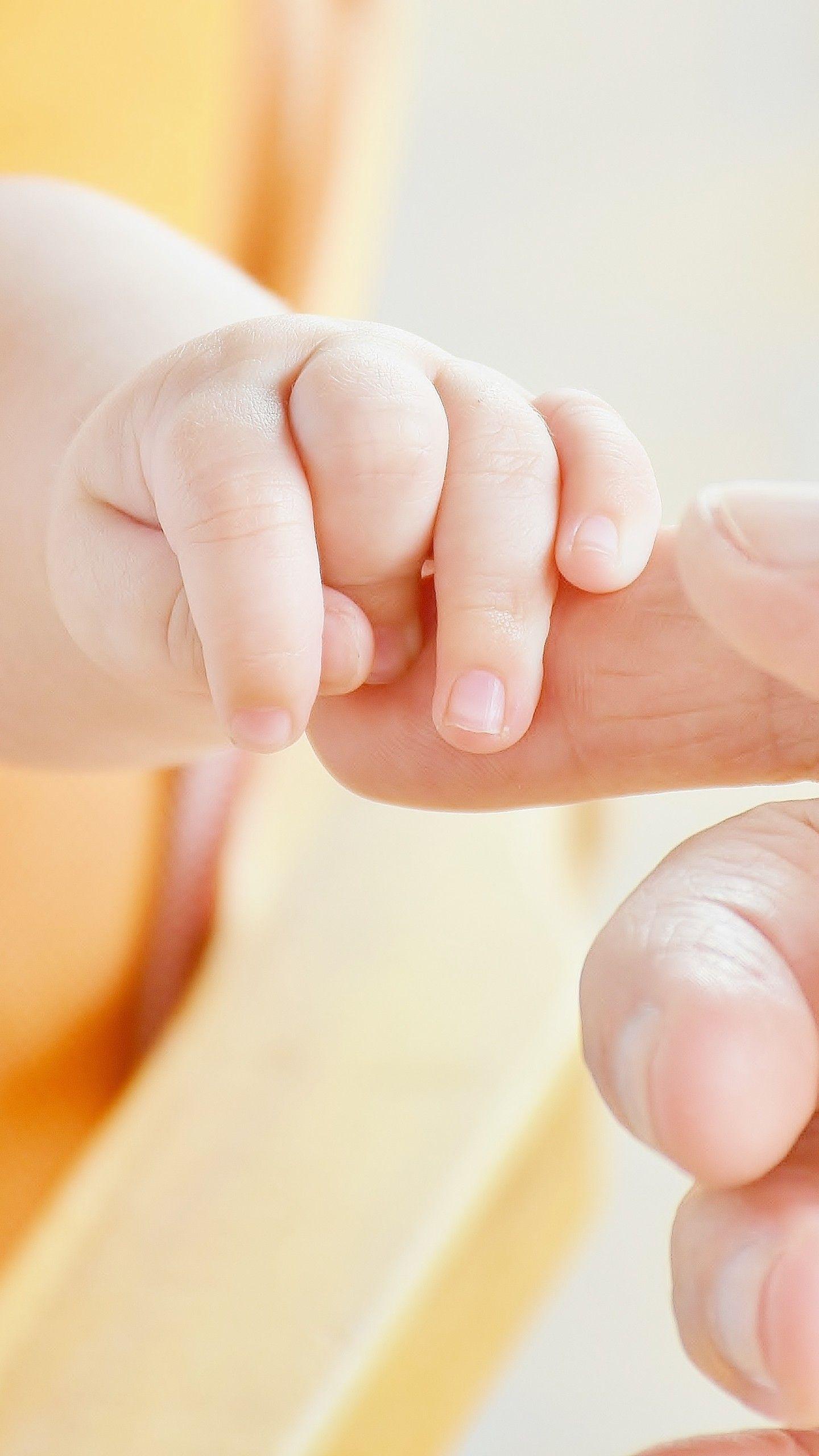 1440x2560 Baby hands 4K Wallpaper, Infant, Love .