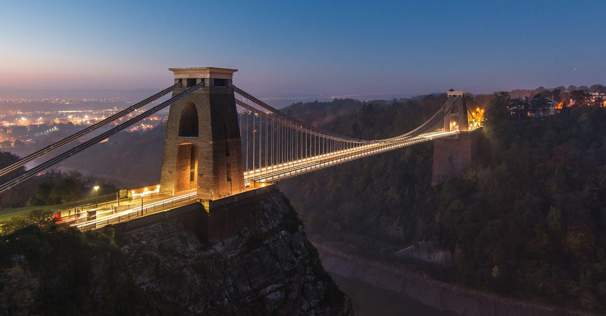 2048x1069 Suspension bridge in Bristol, UK .
