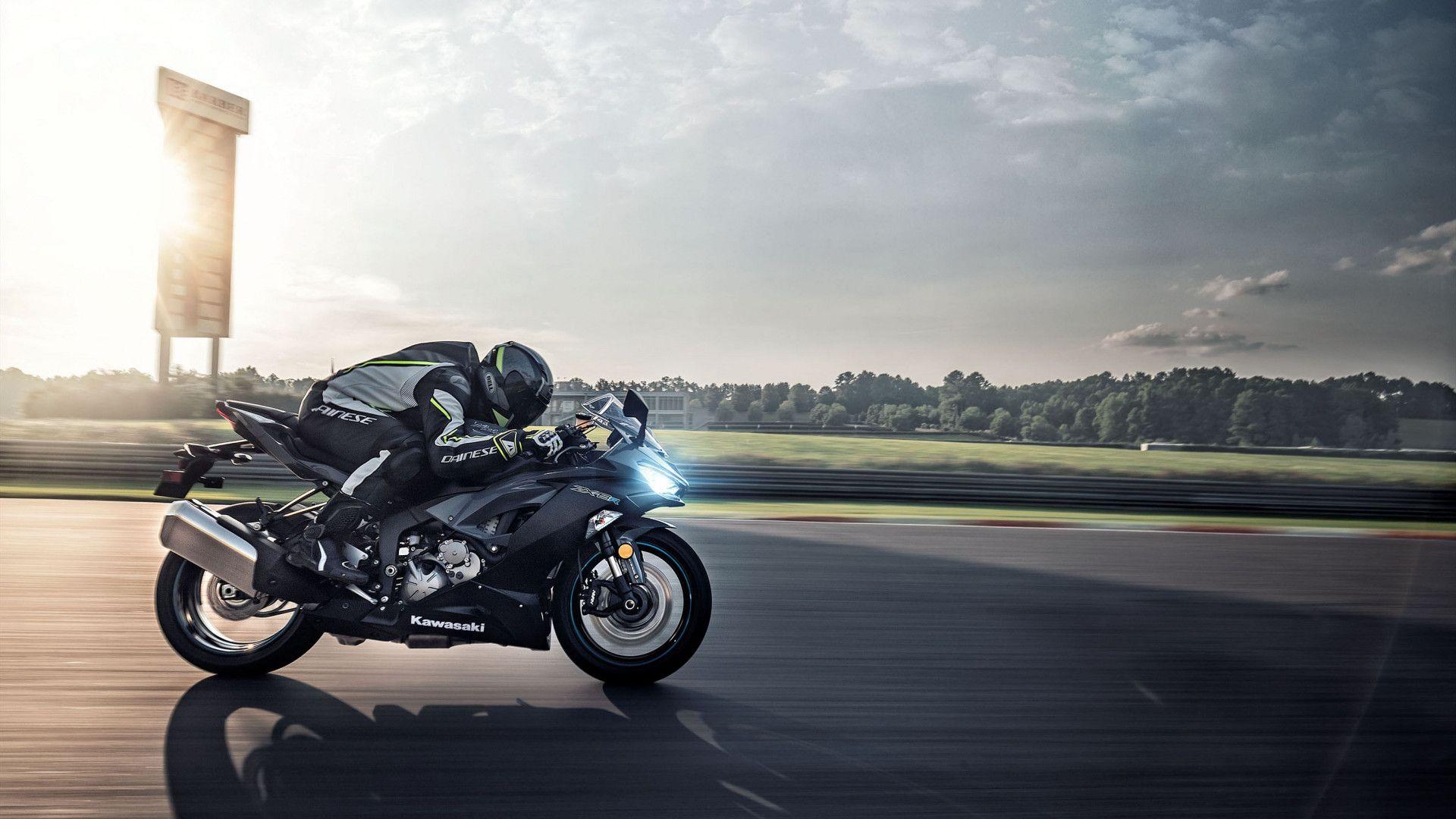 1920x1080 Kawasaki Ninja ZX 6R in motion